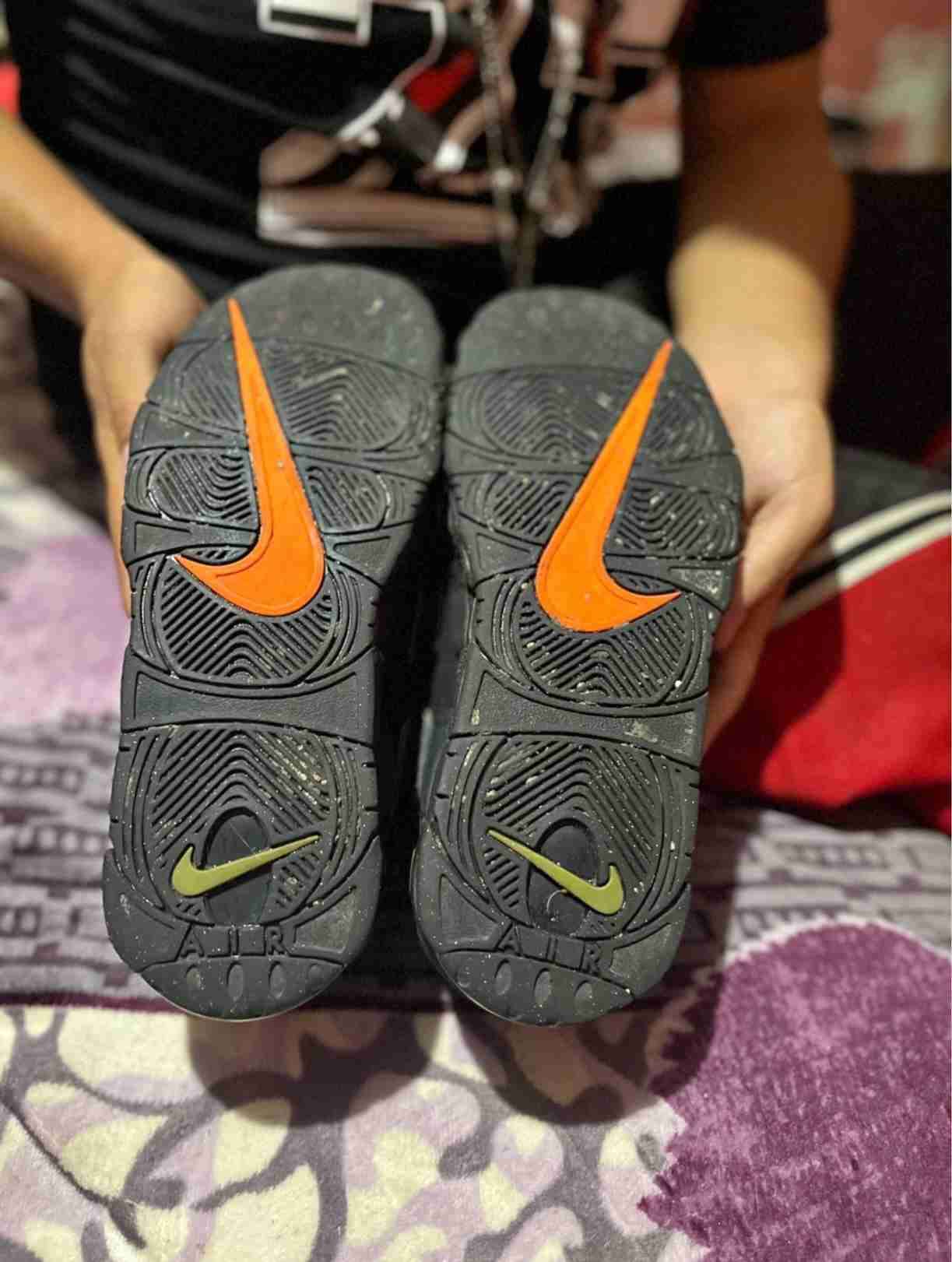 Zapatillas UpTempo nike air originales sin su caja - miniatura 4