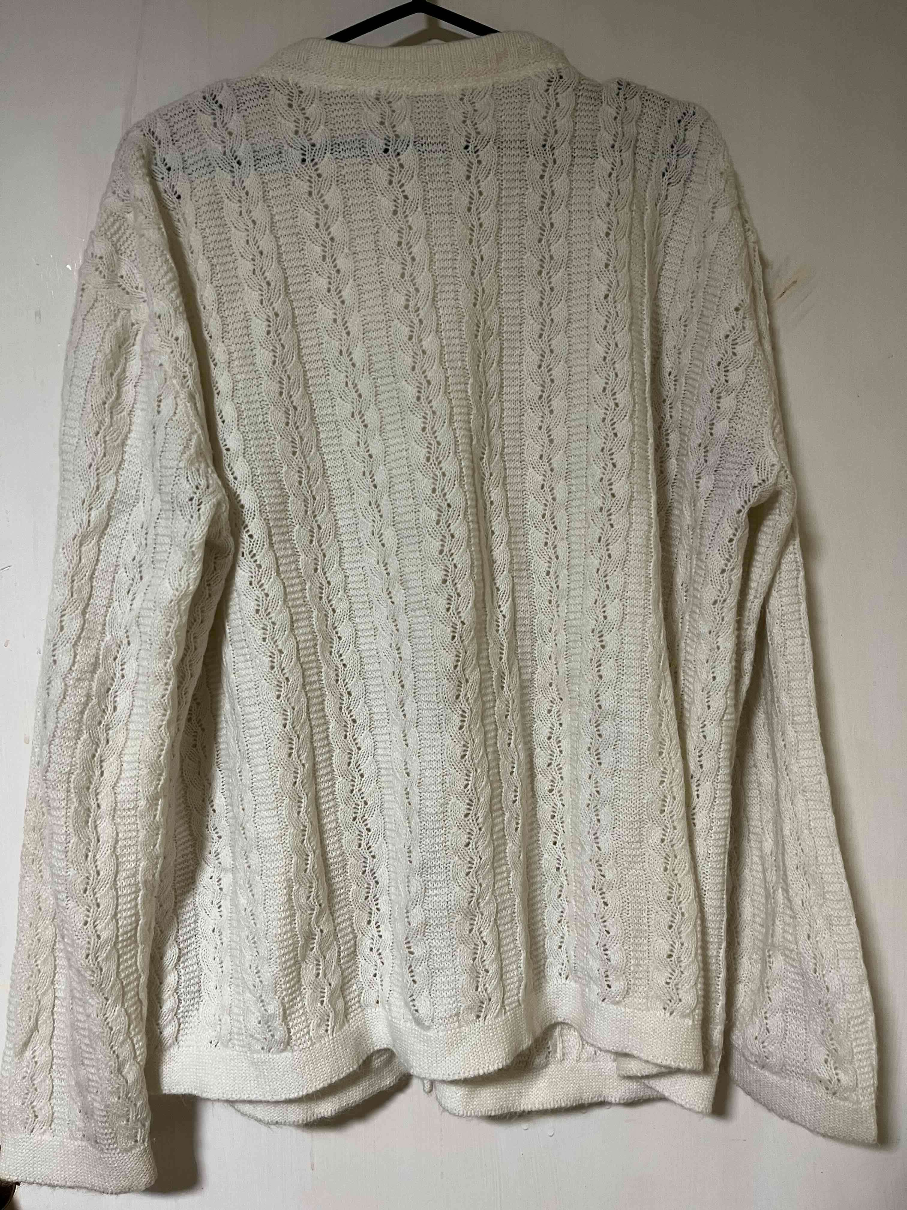 Cárdigan tejido blanco con botones - miniatura 2