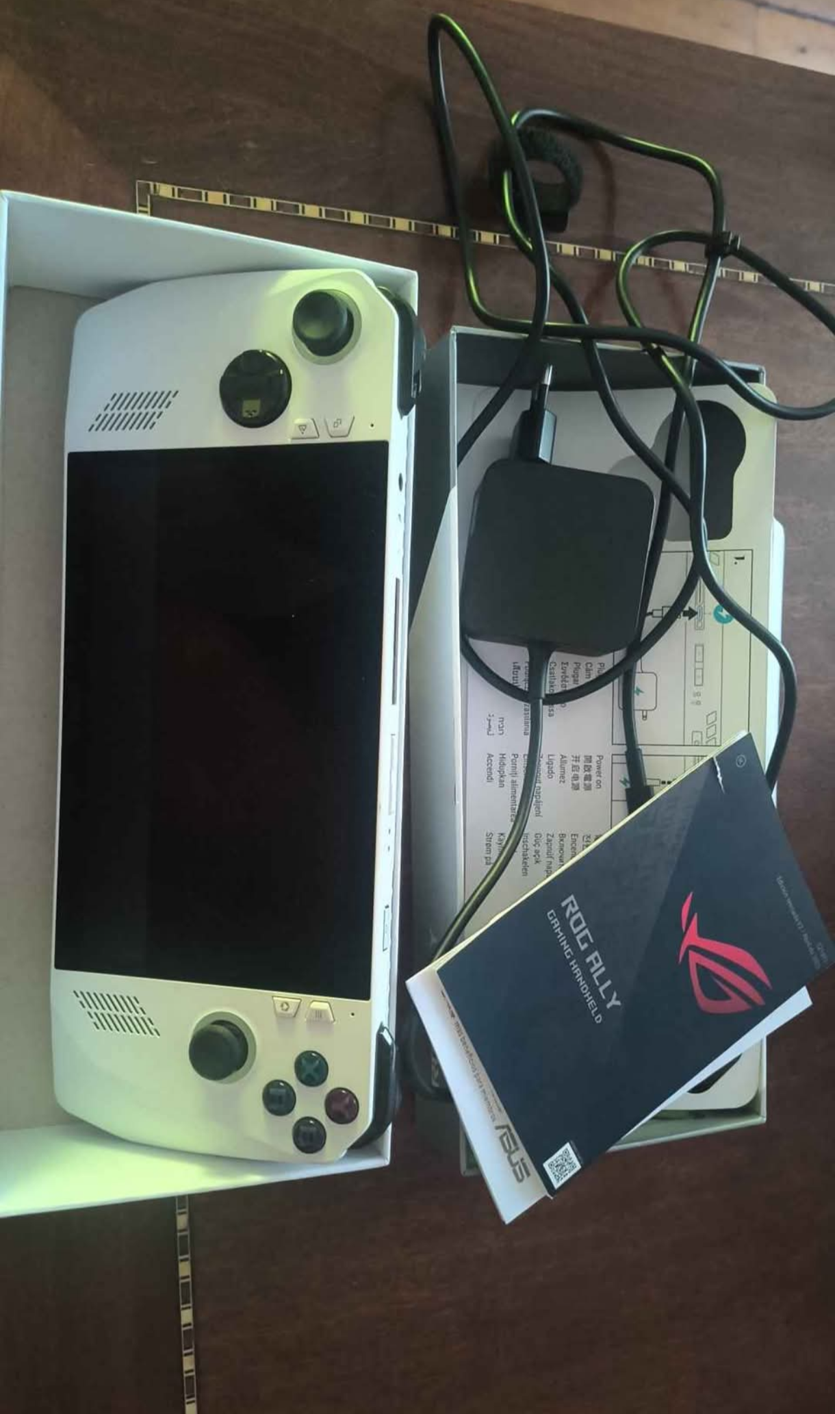 Consola portátil ASUS ROG Ally