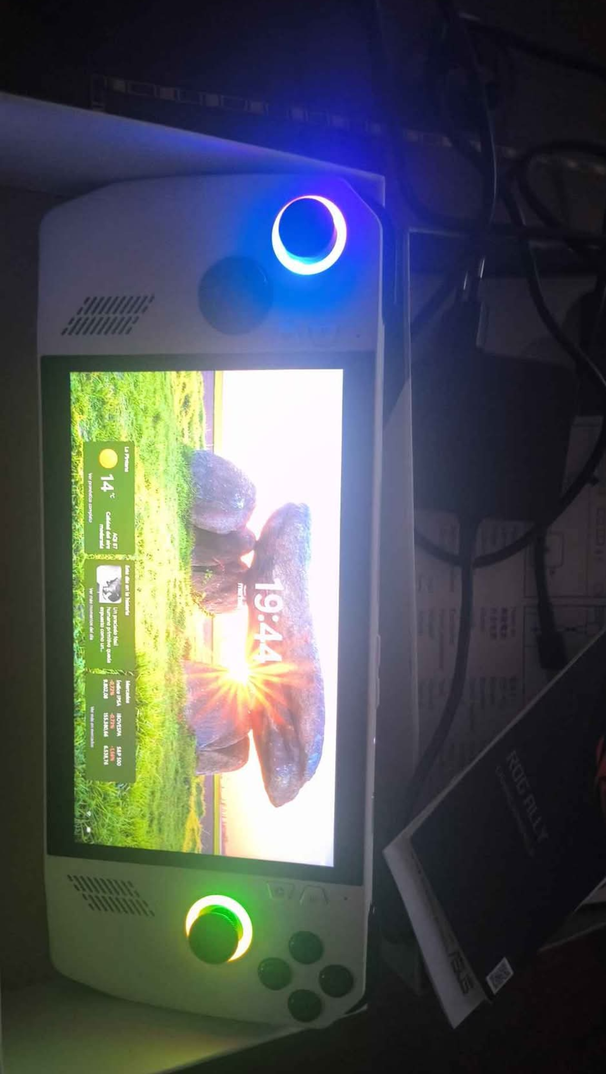 Consola portátil ASUS ROG Ally - miniatura 2