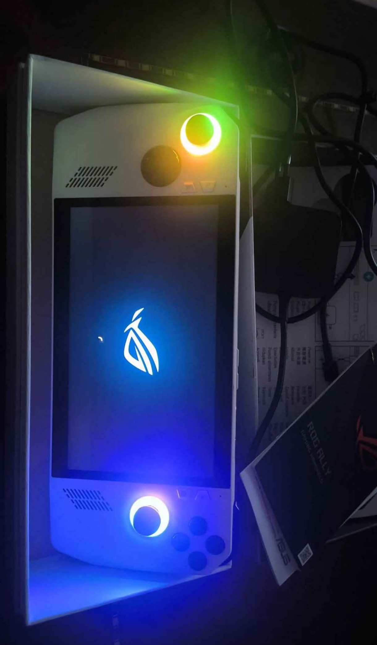 Consola portátil ASUS ROG Ally - miniatura 3