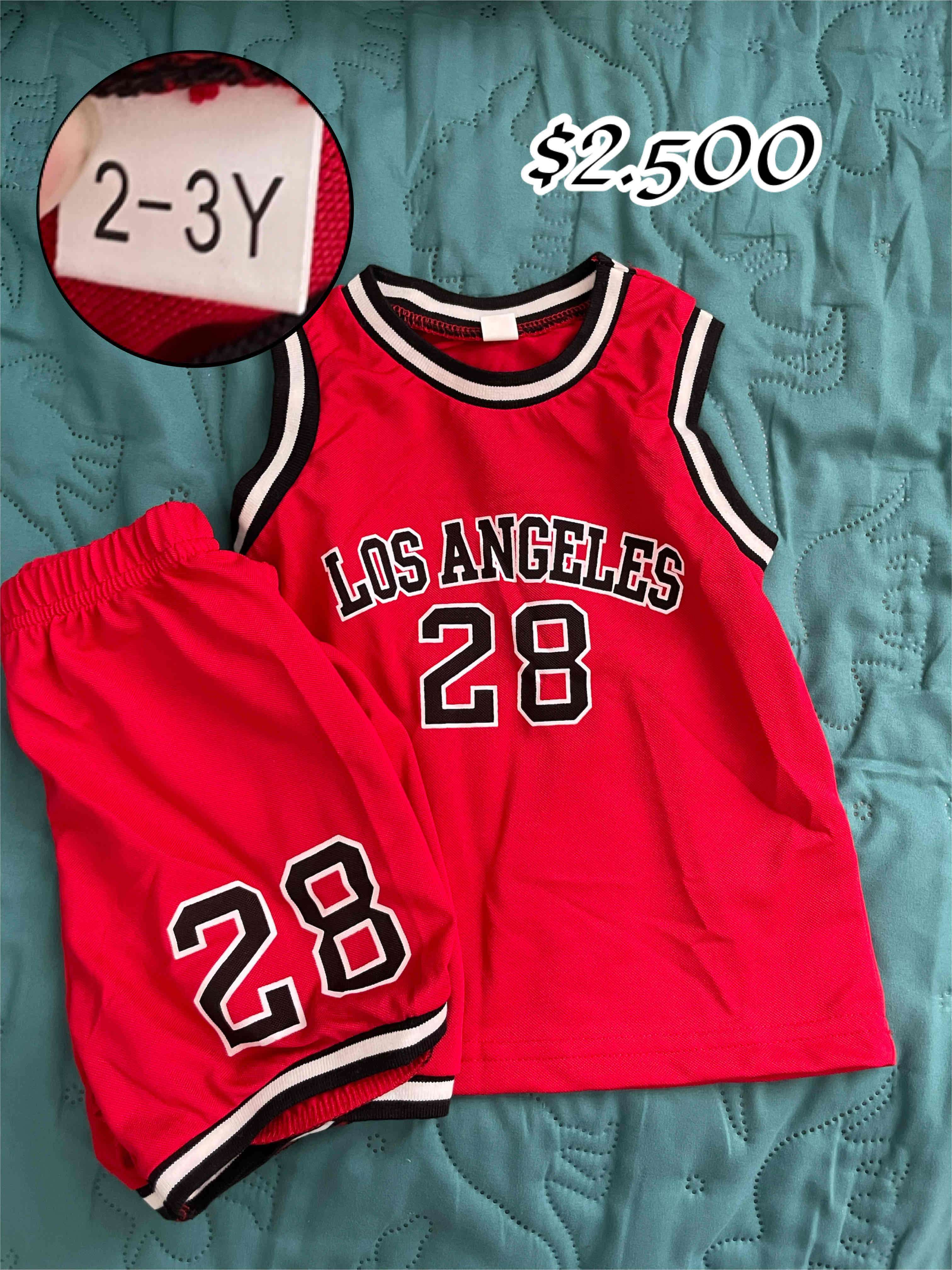 Conjunto deportivo infantil rojo