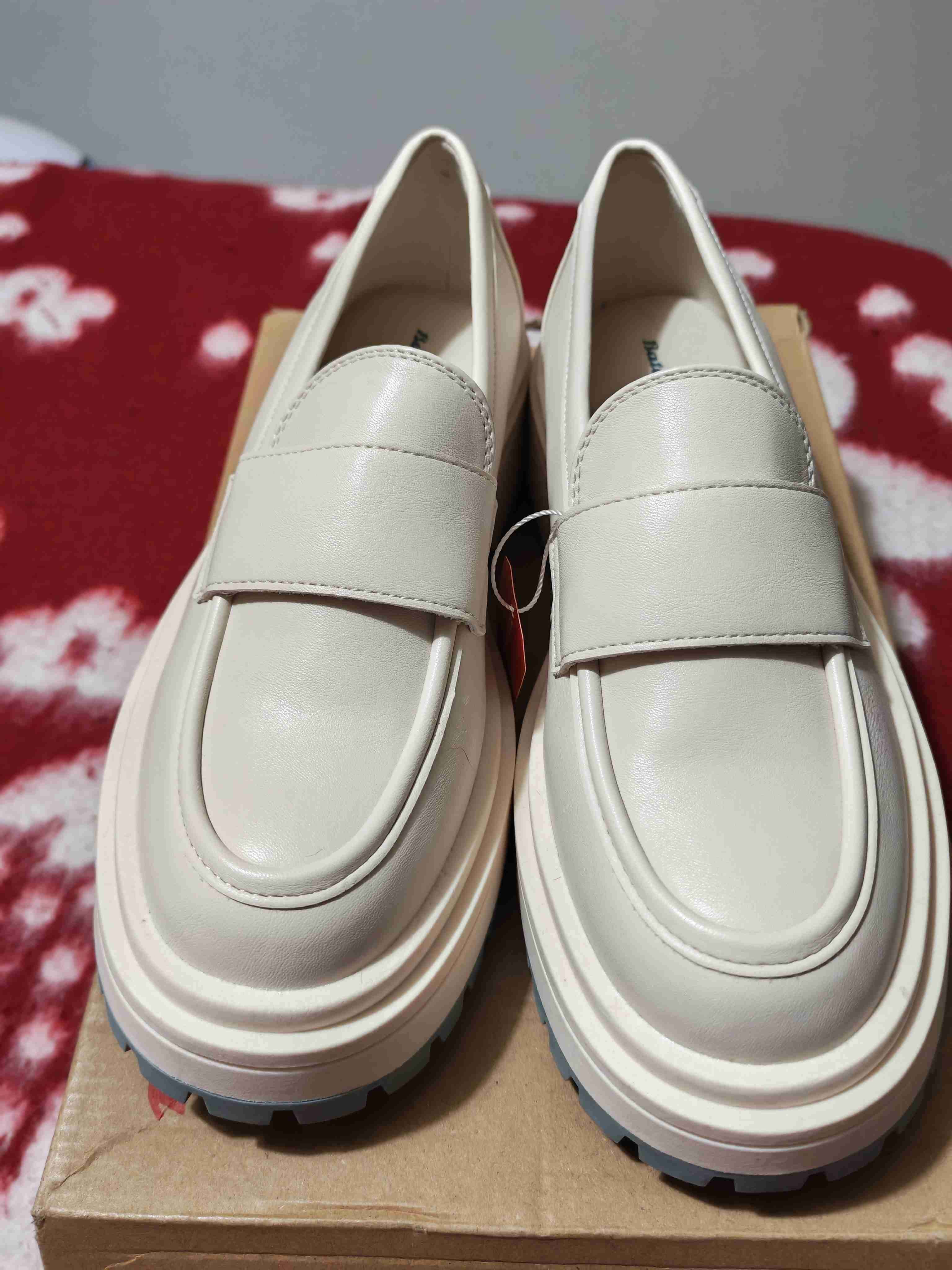 Mocasines beige BATA nuevos - miniatura 3