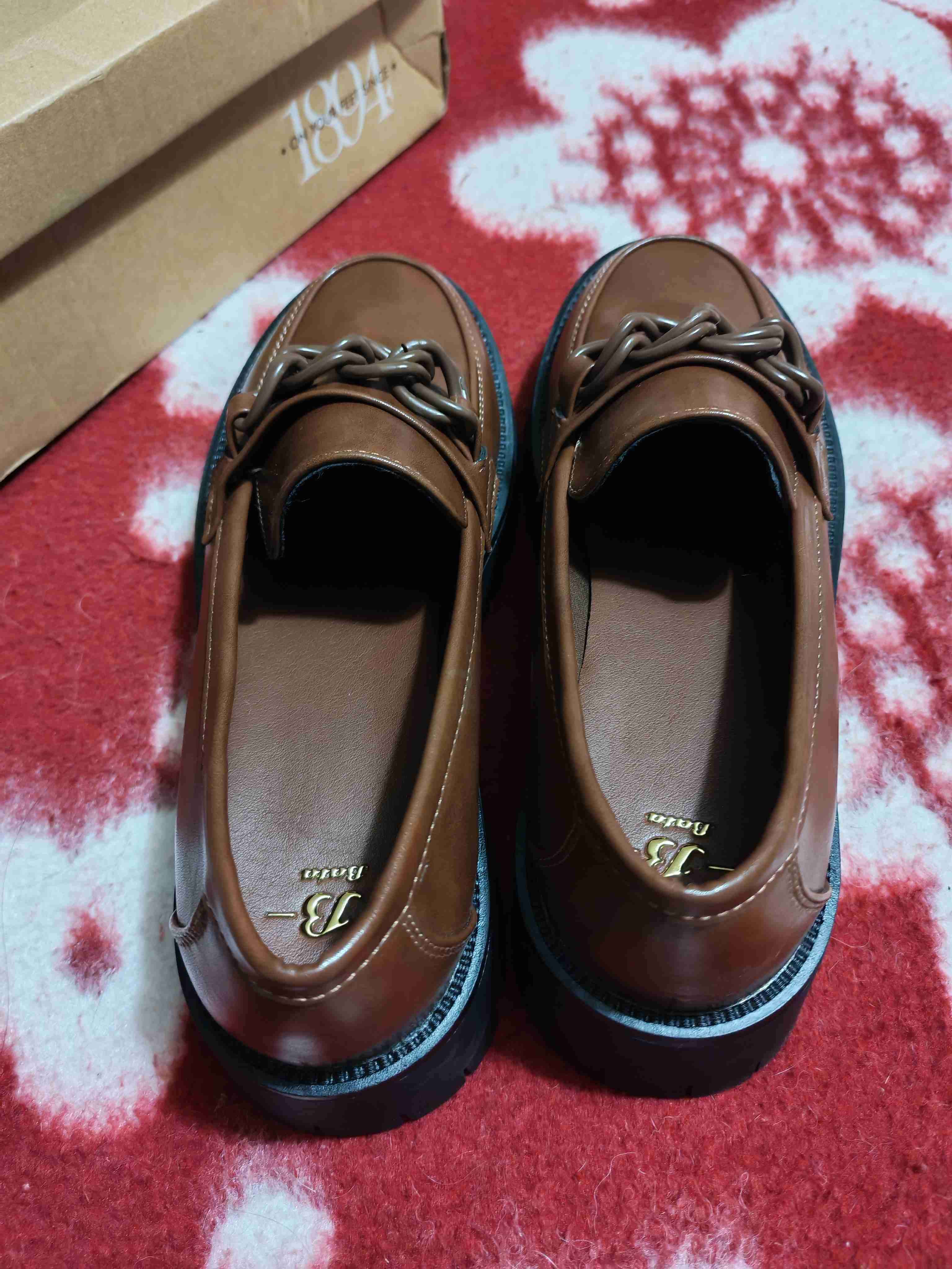 Zapatos mocasín café con cadena Bata - miniatura 3