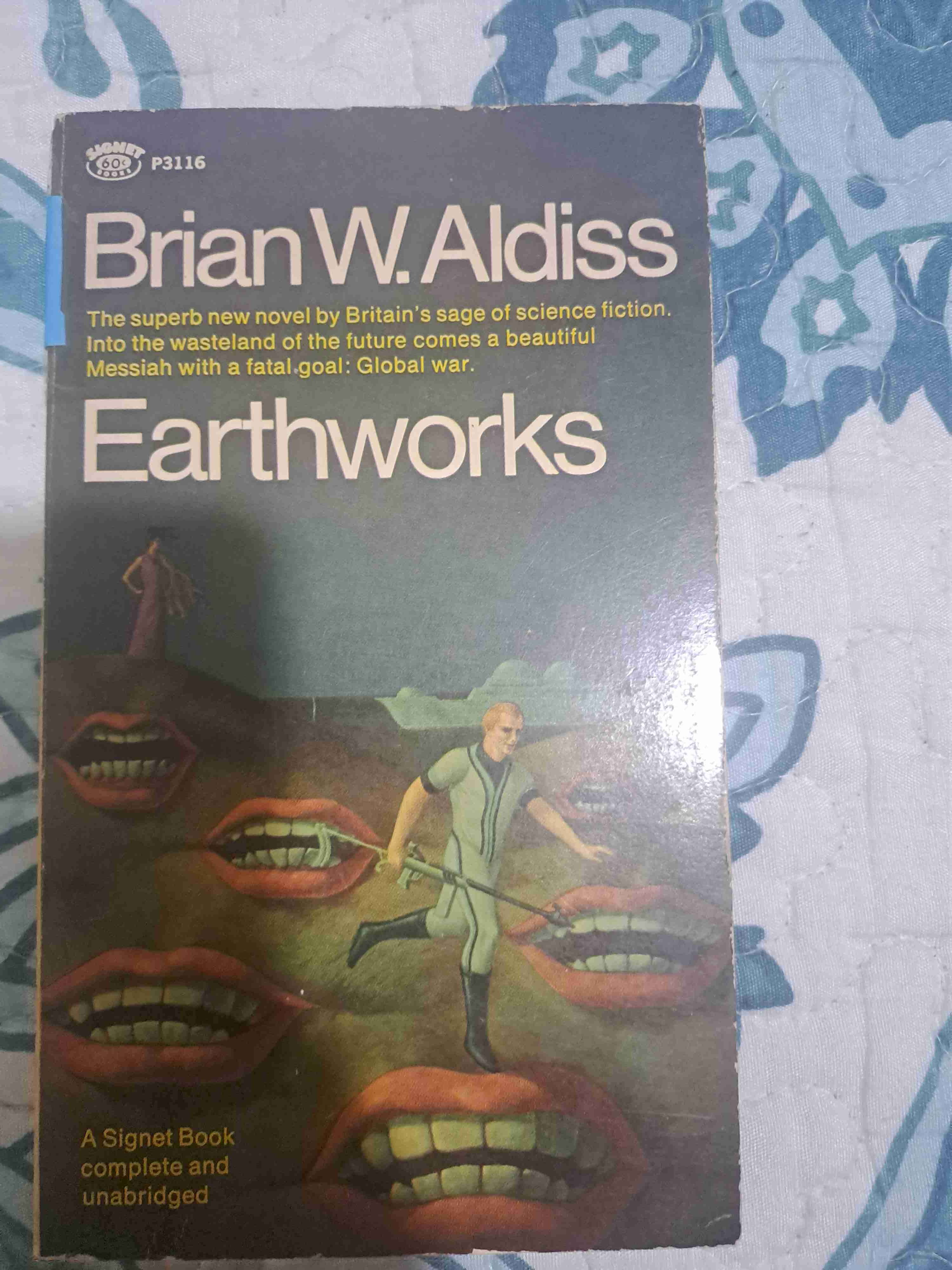 Libro Earthworks de Brian Aldiss en Ingles