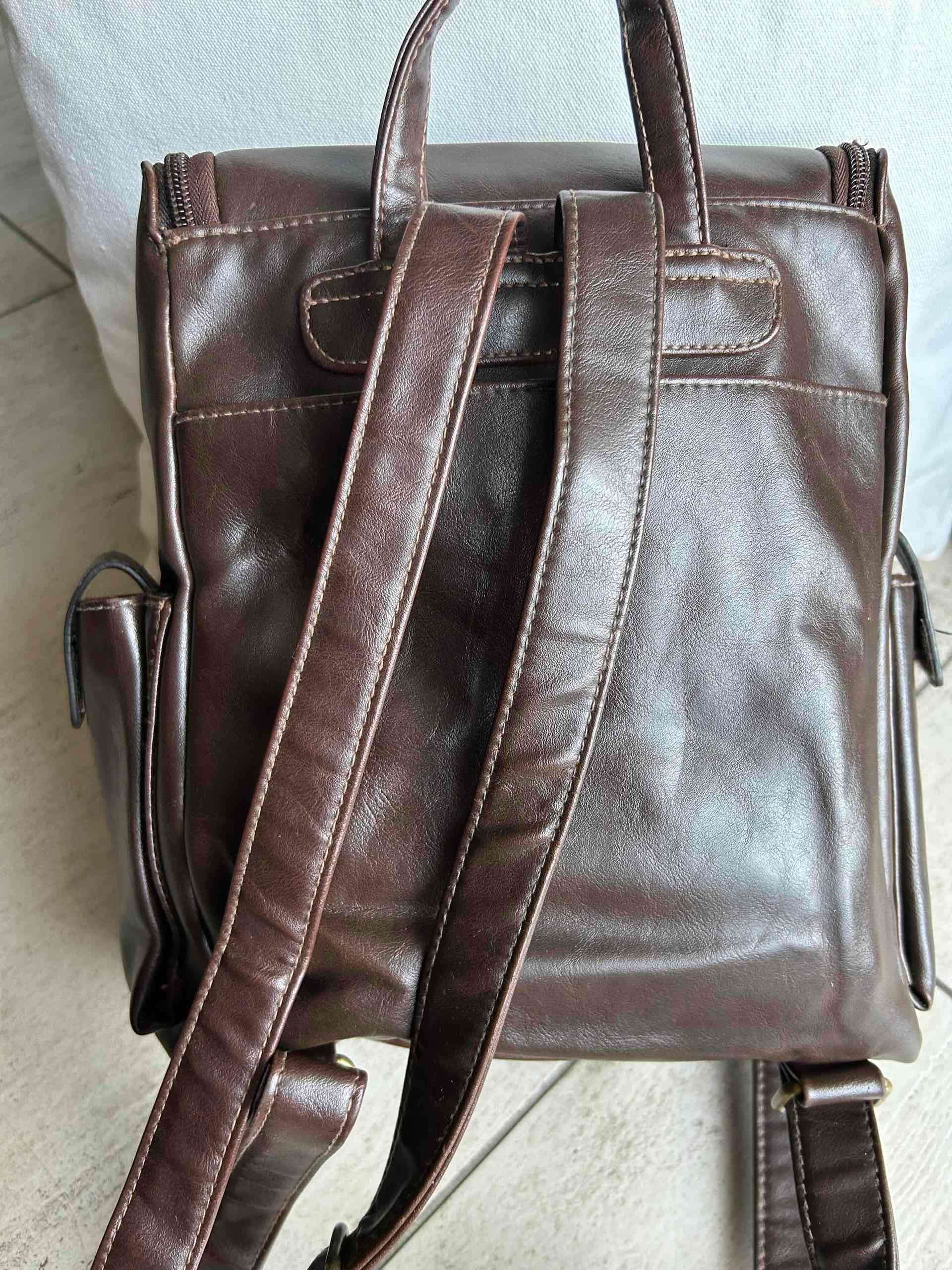 Mochila de cuero café - miniatura 2