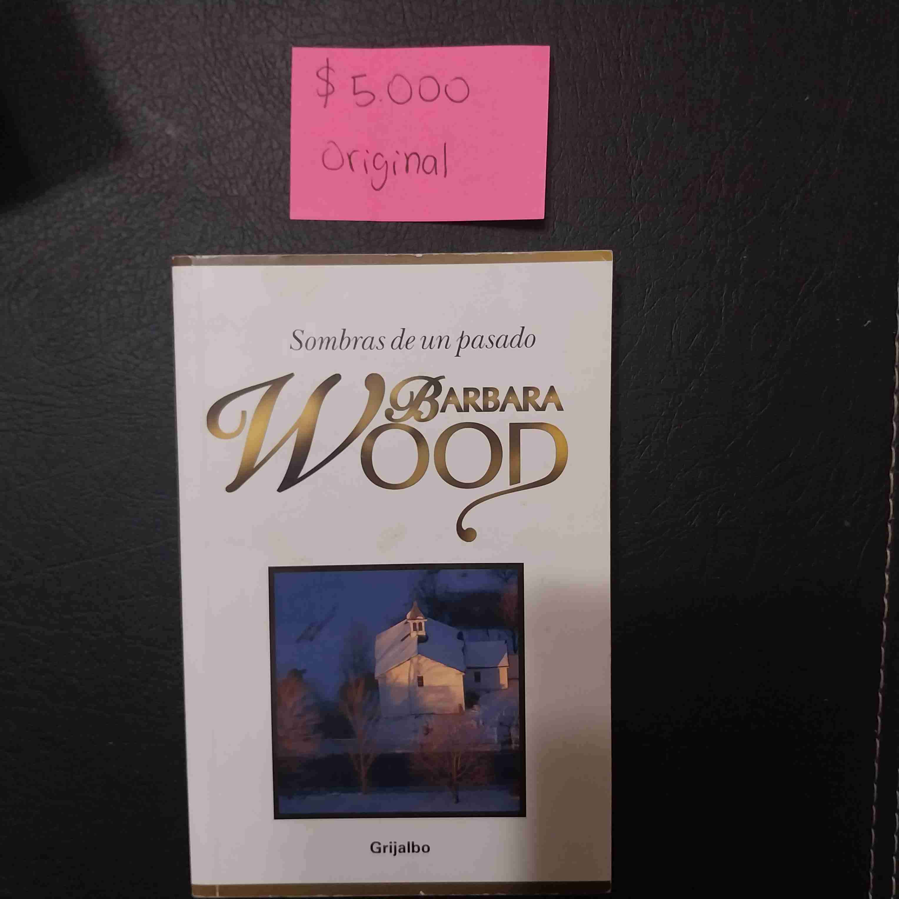 Libro 'Sombras de un pasado'