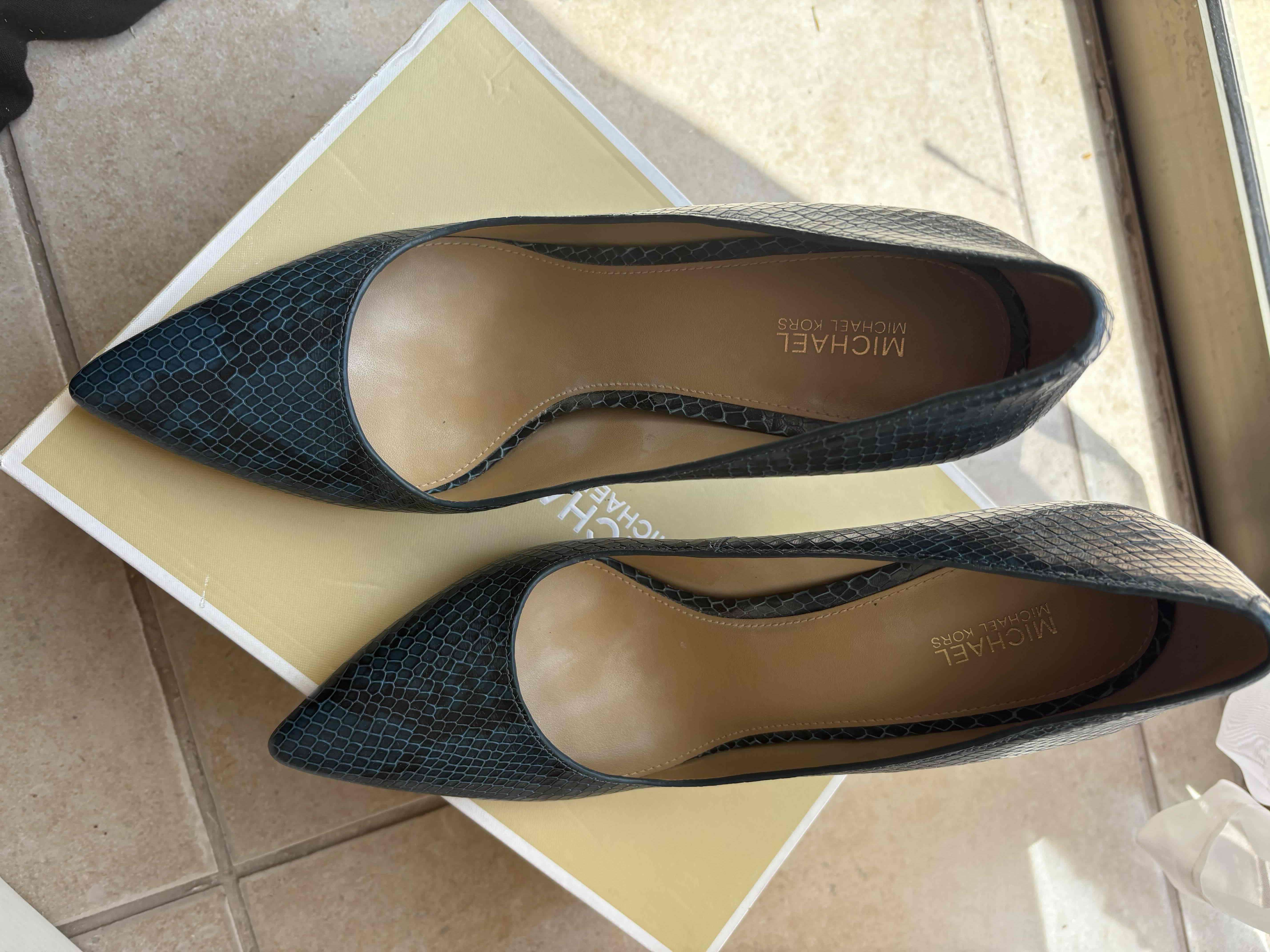 Tacones de cuero azul - miniatura 2