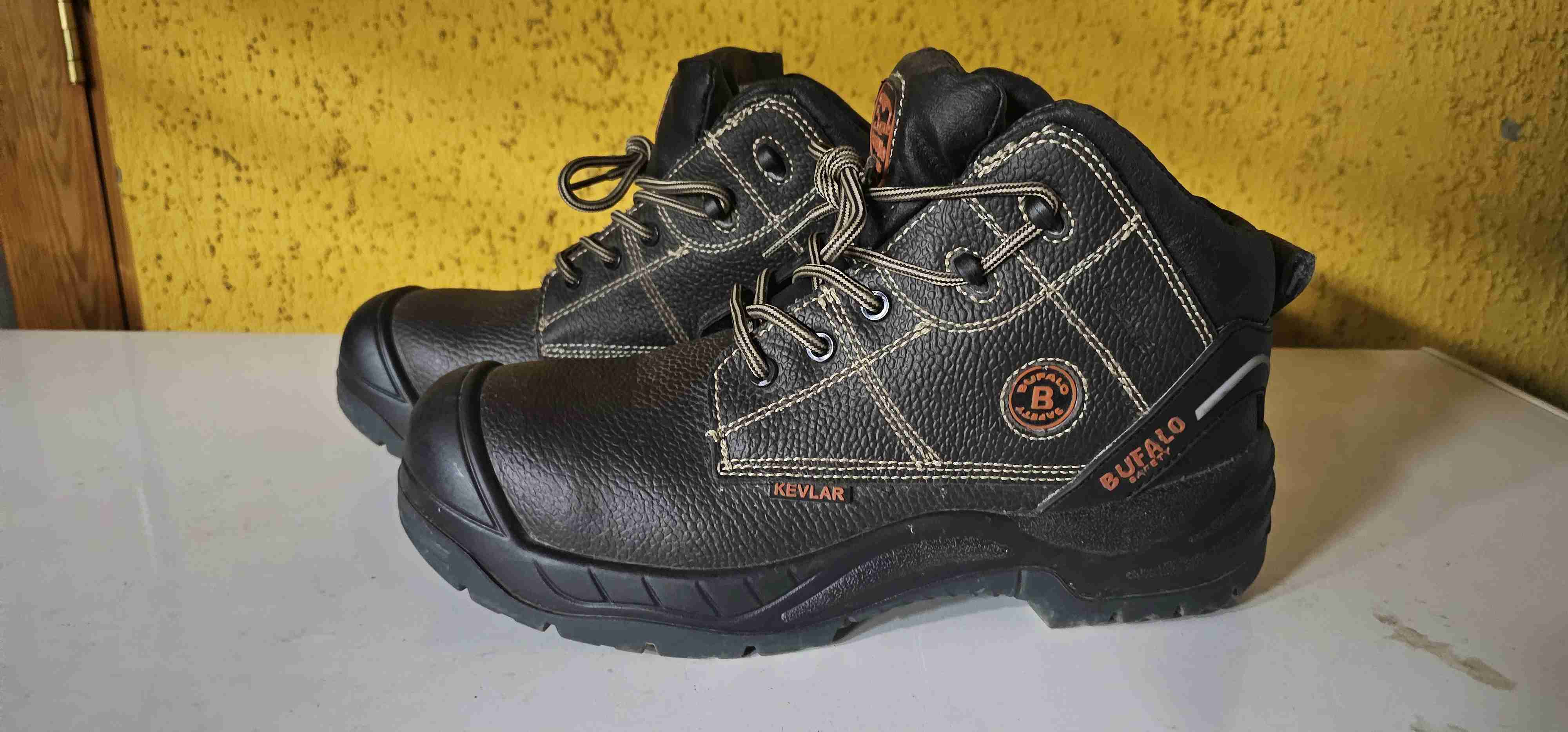 Botas de seguridad negras