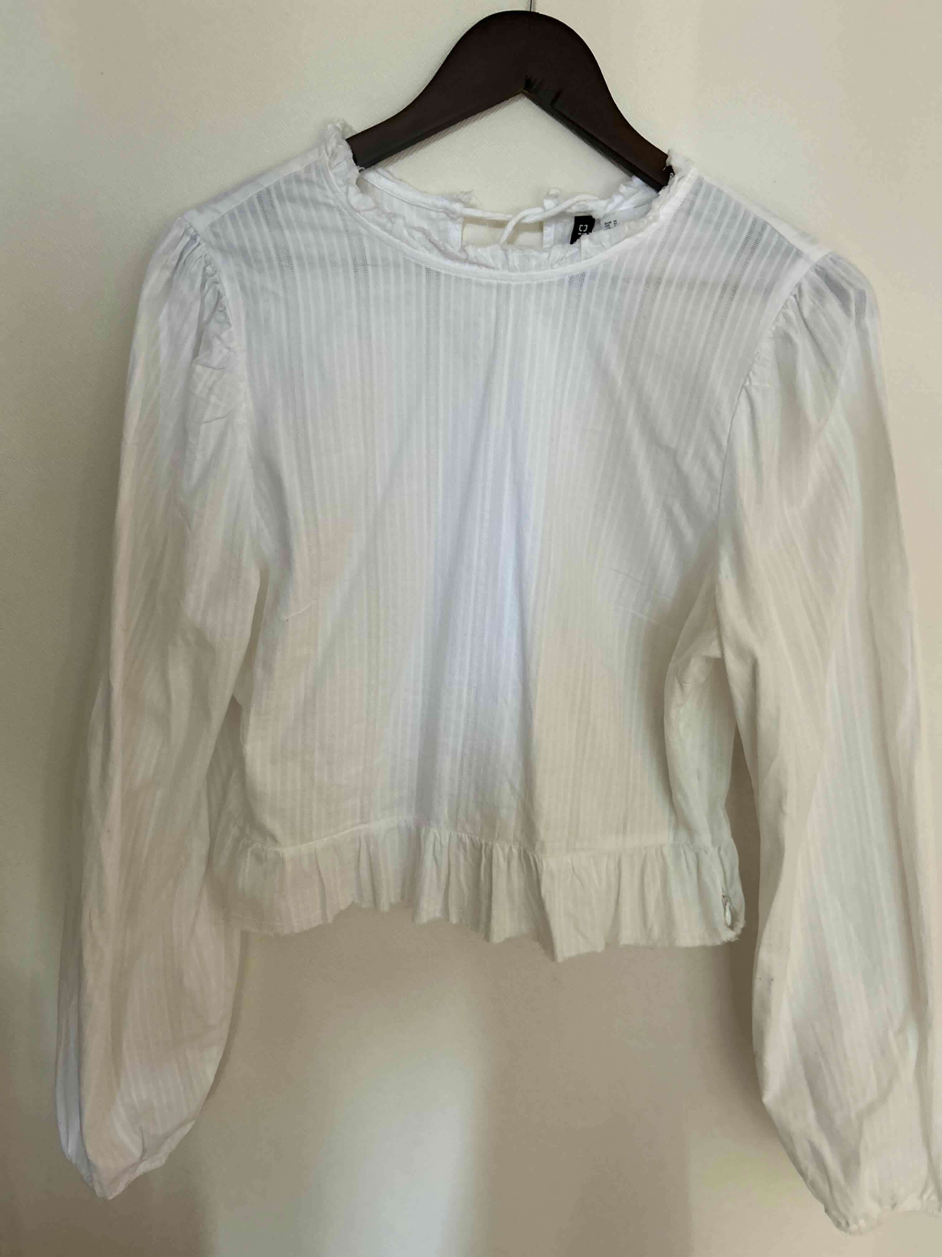 Blusa blanca manga larga - miniatura 2