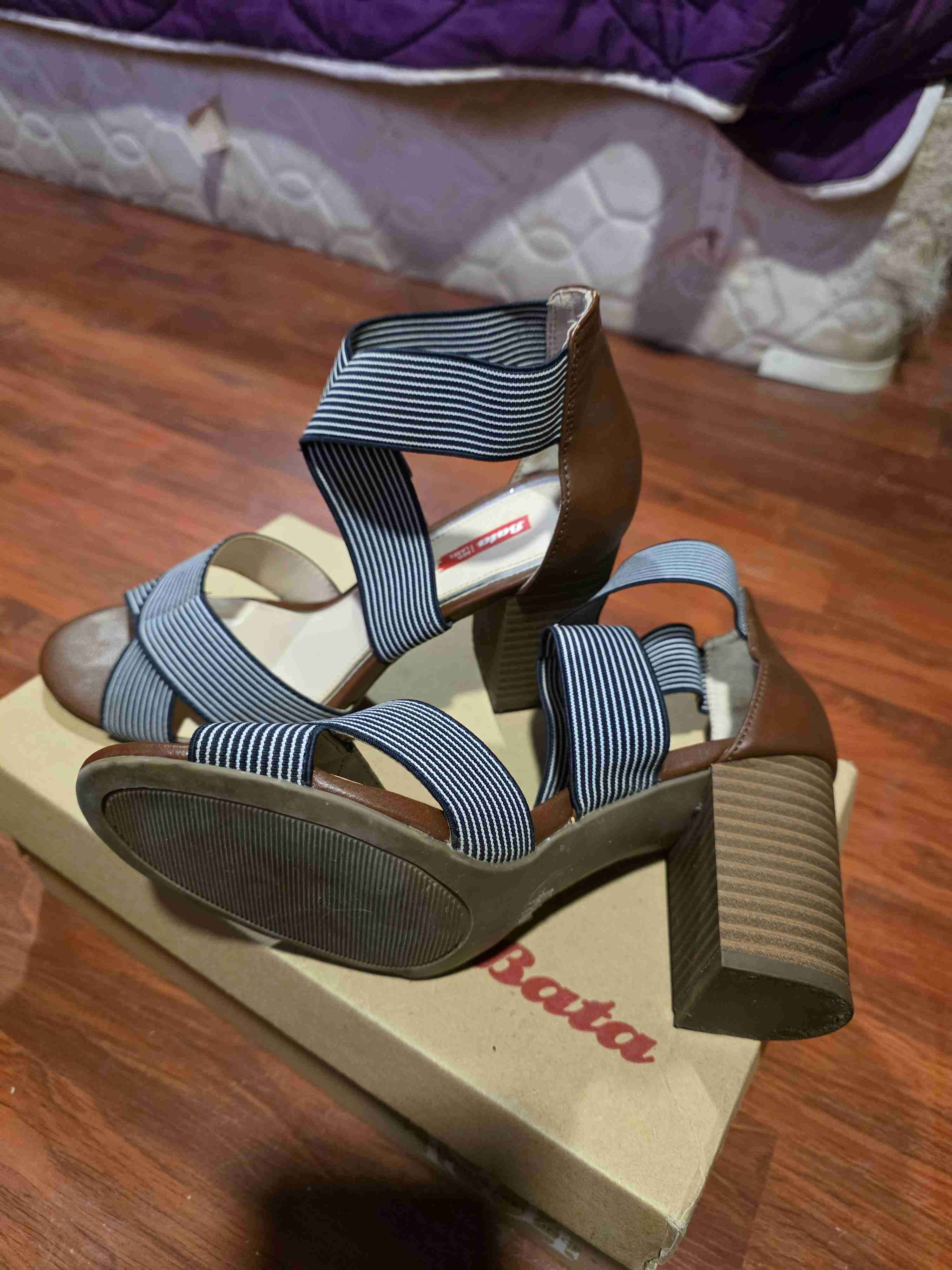 Bata de tacón marrones - miniatura 3