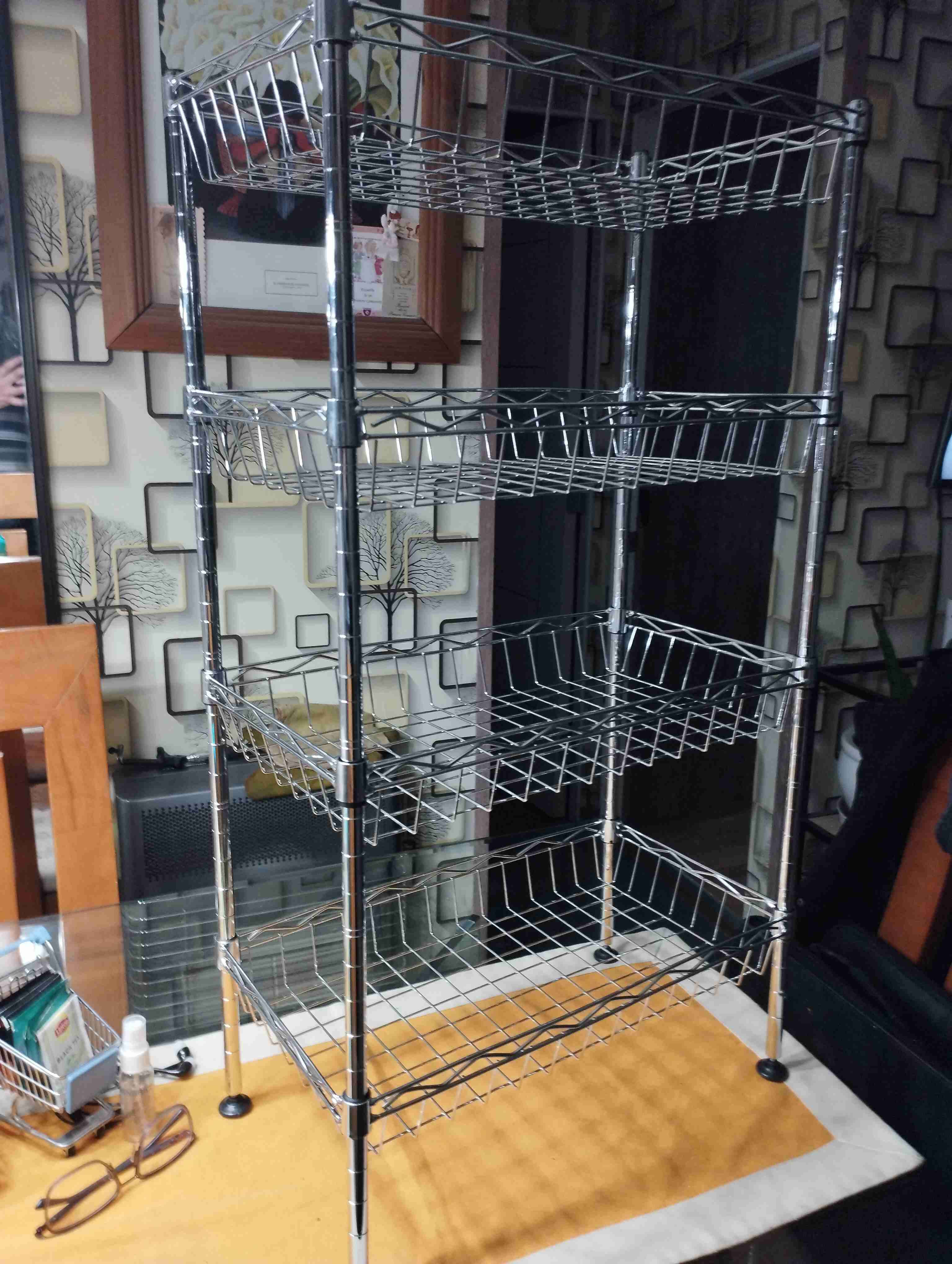 Estante metálico de 4 niveles