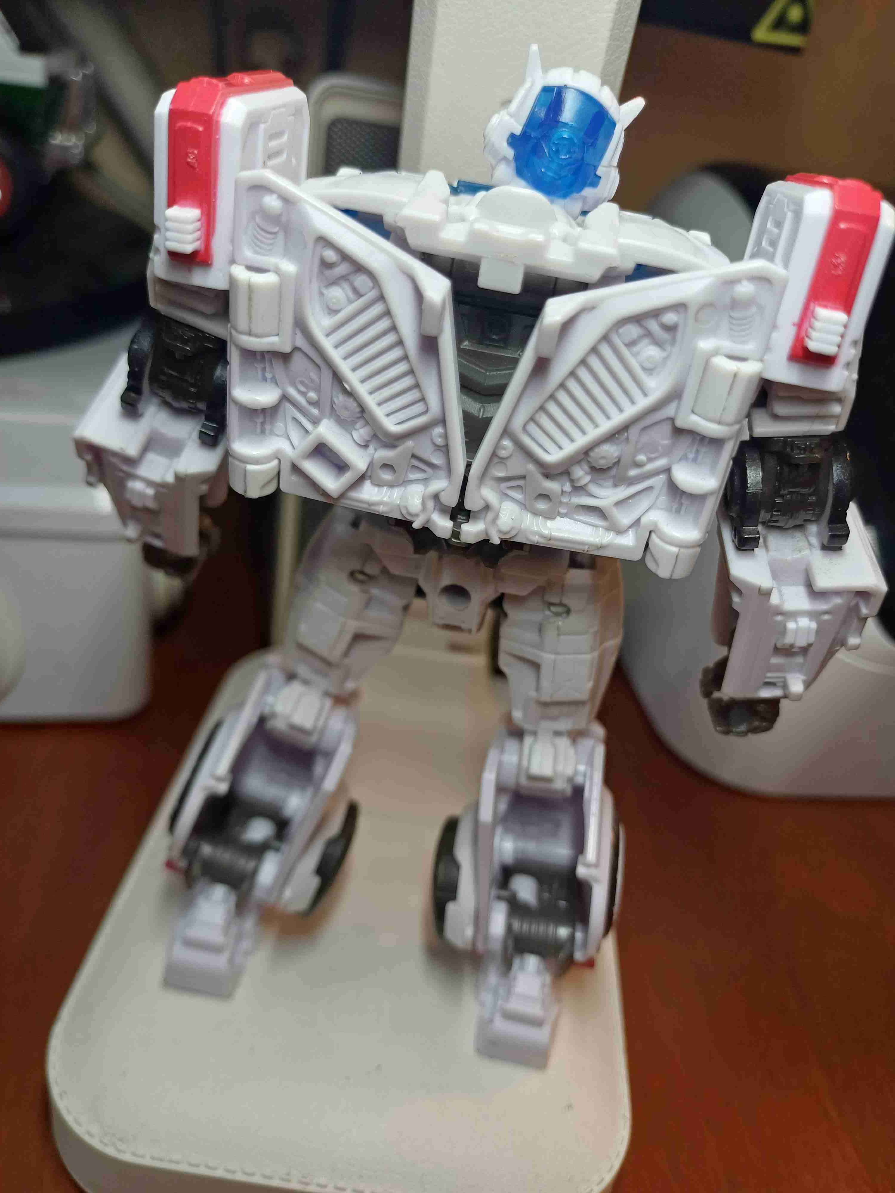 Transformers SS82 Ratchet - miniatura 2