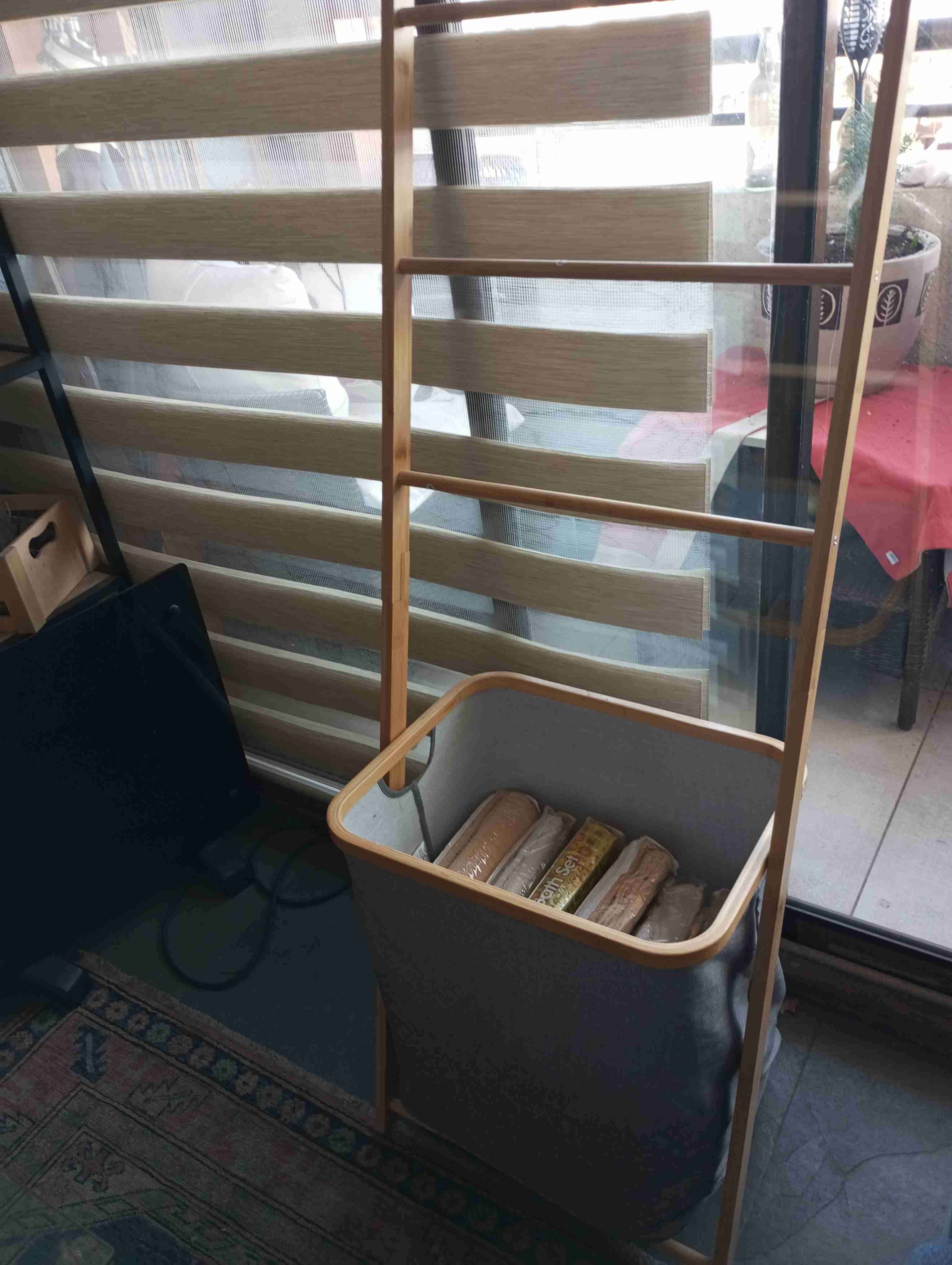 Canasto de ropa con marco de madera - miniatura 2