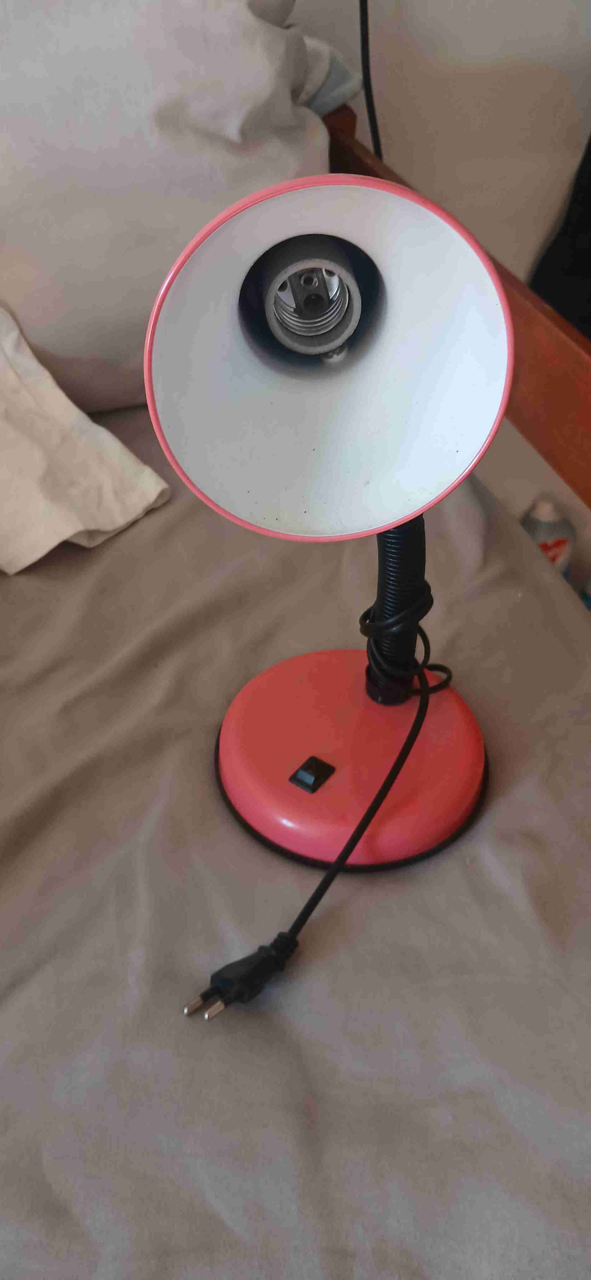 Lámpara de escritorio rosa