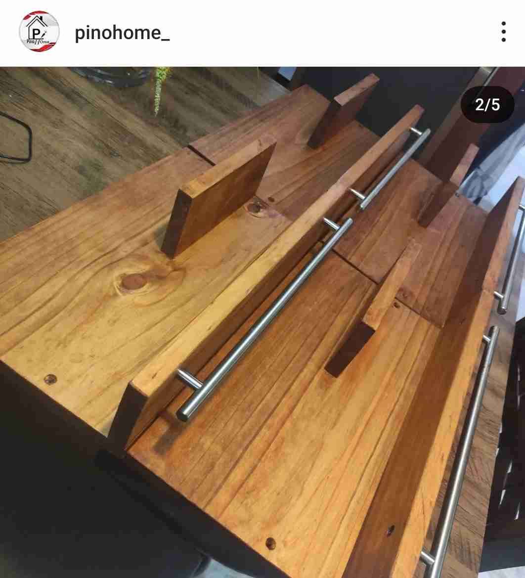 Repisa de madera con porta toalla - miniatura 2