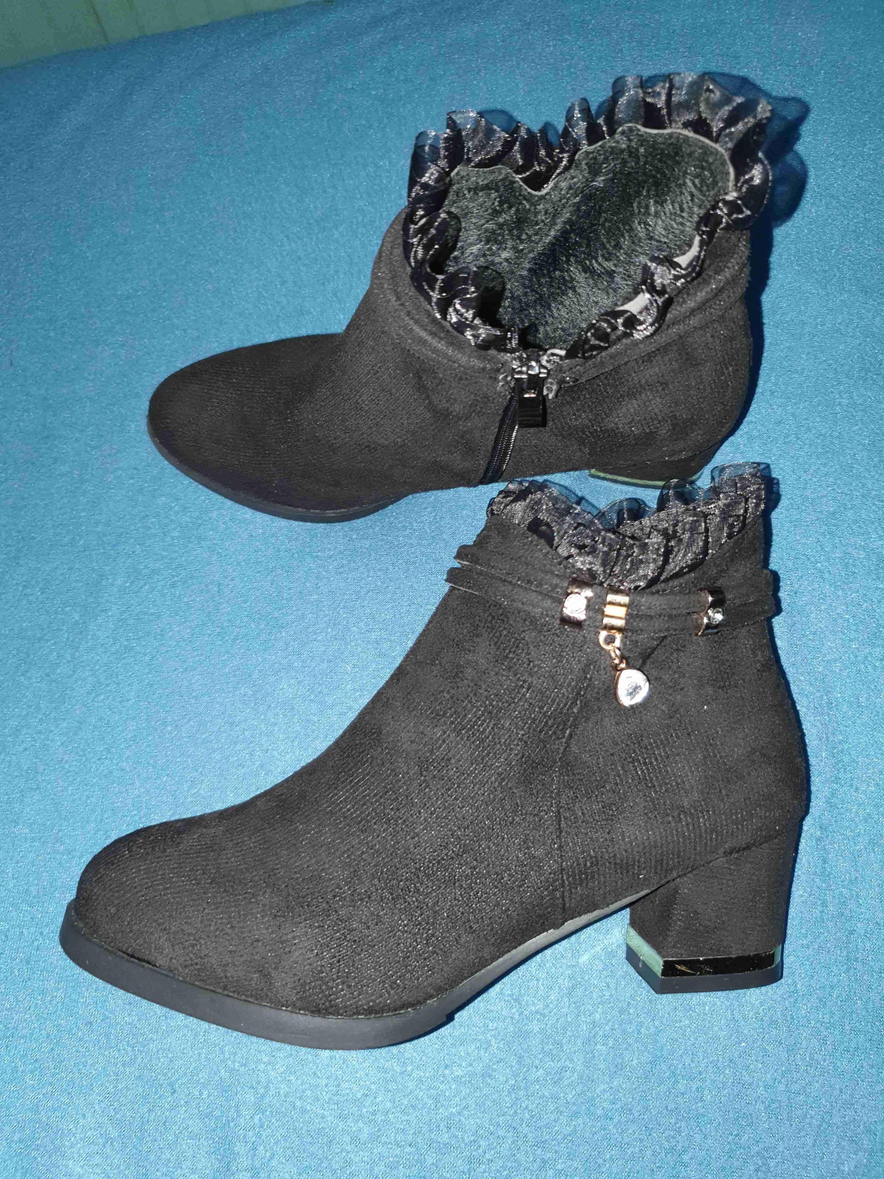 Botines Negros Descripción