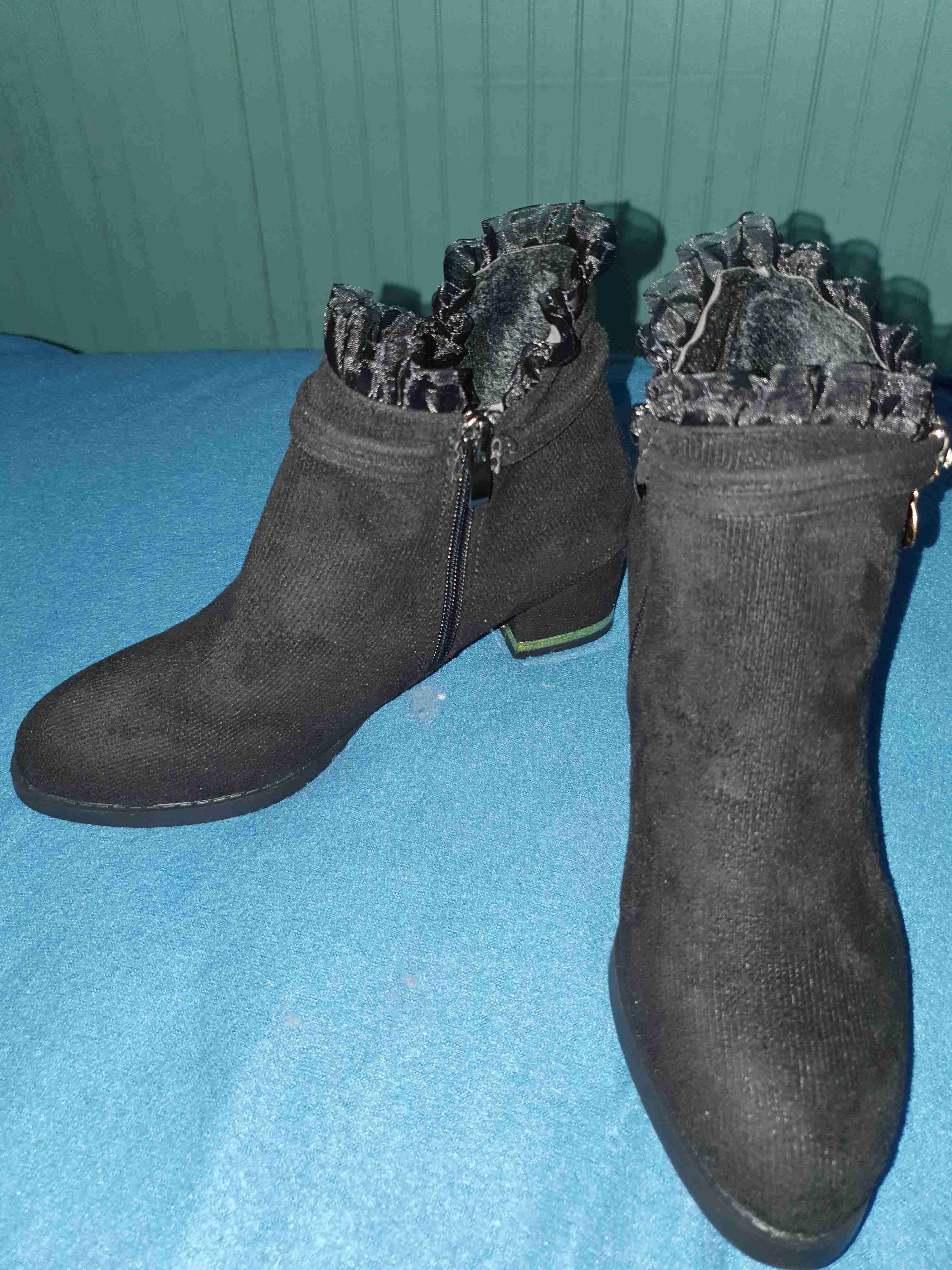 Botines Negros Descripción - miniatura 3