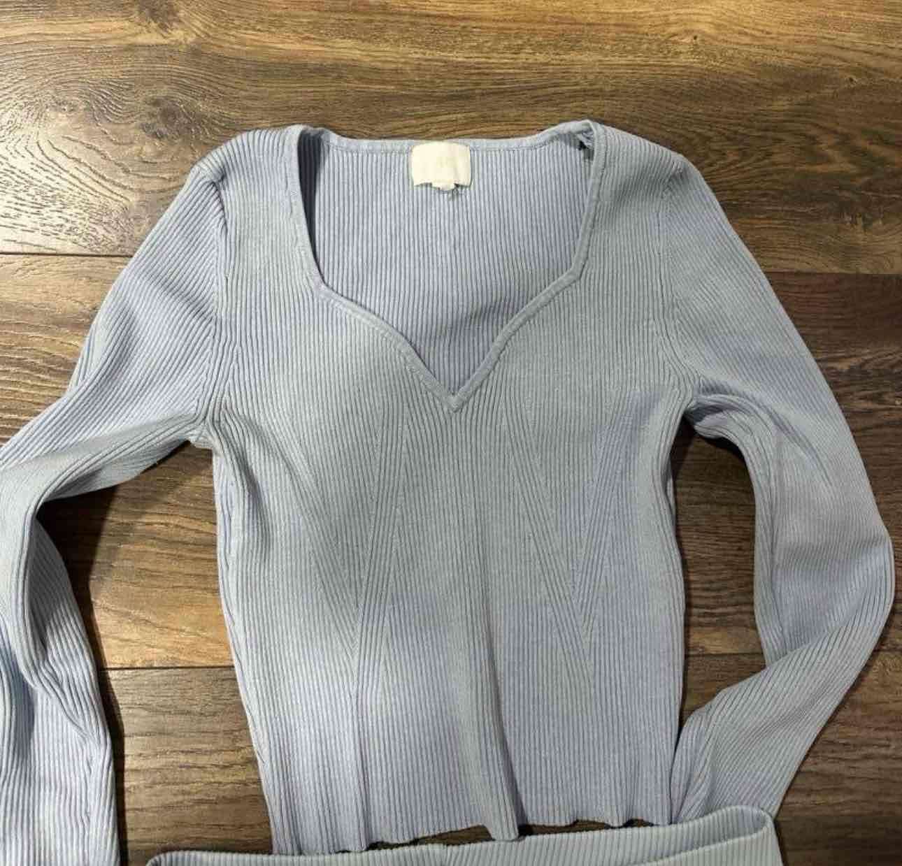 Conjunto de pantalón y polera celeste deslavado - miniatura 3