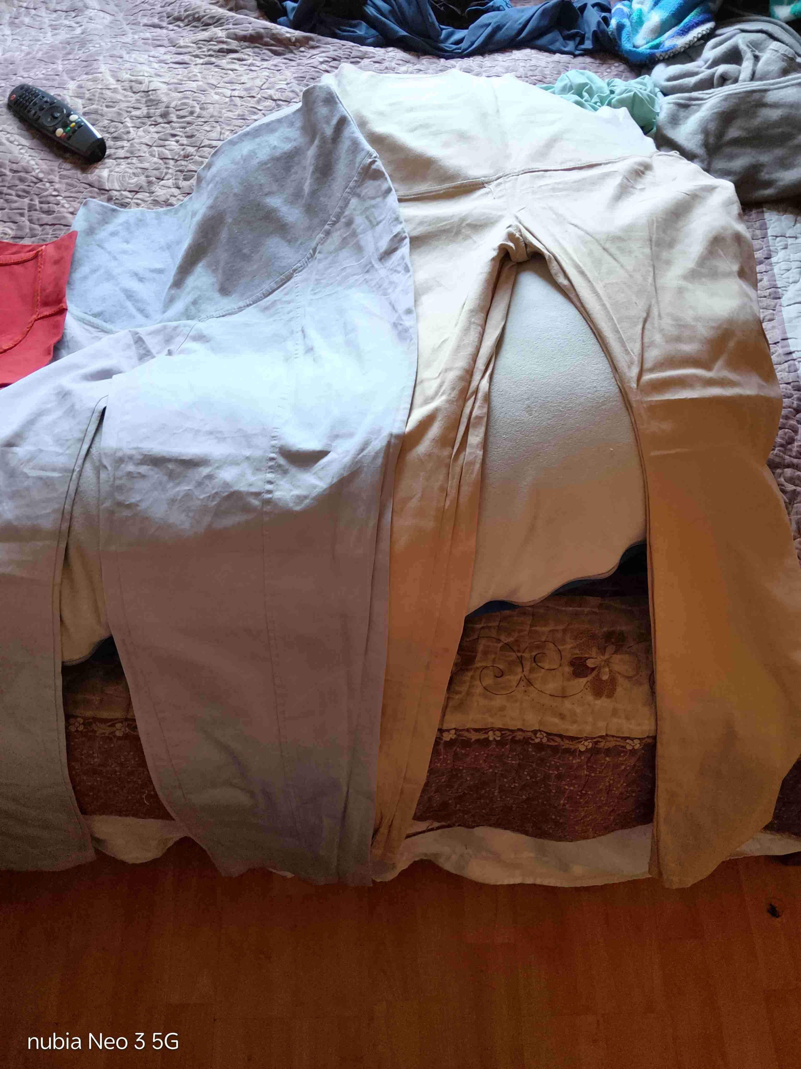 Pantalones negros y rojos maternales - miniatura 2