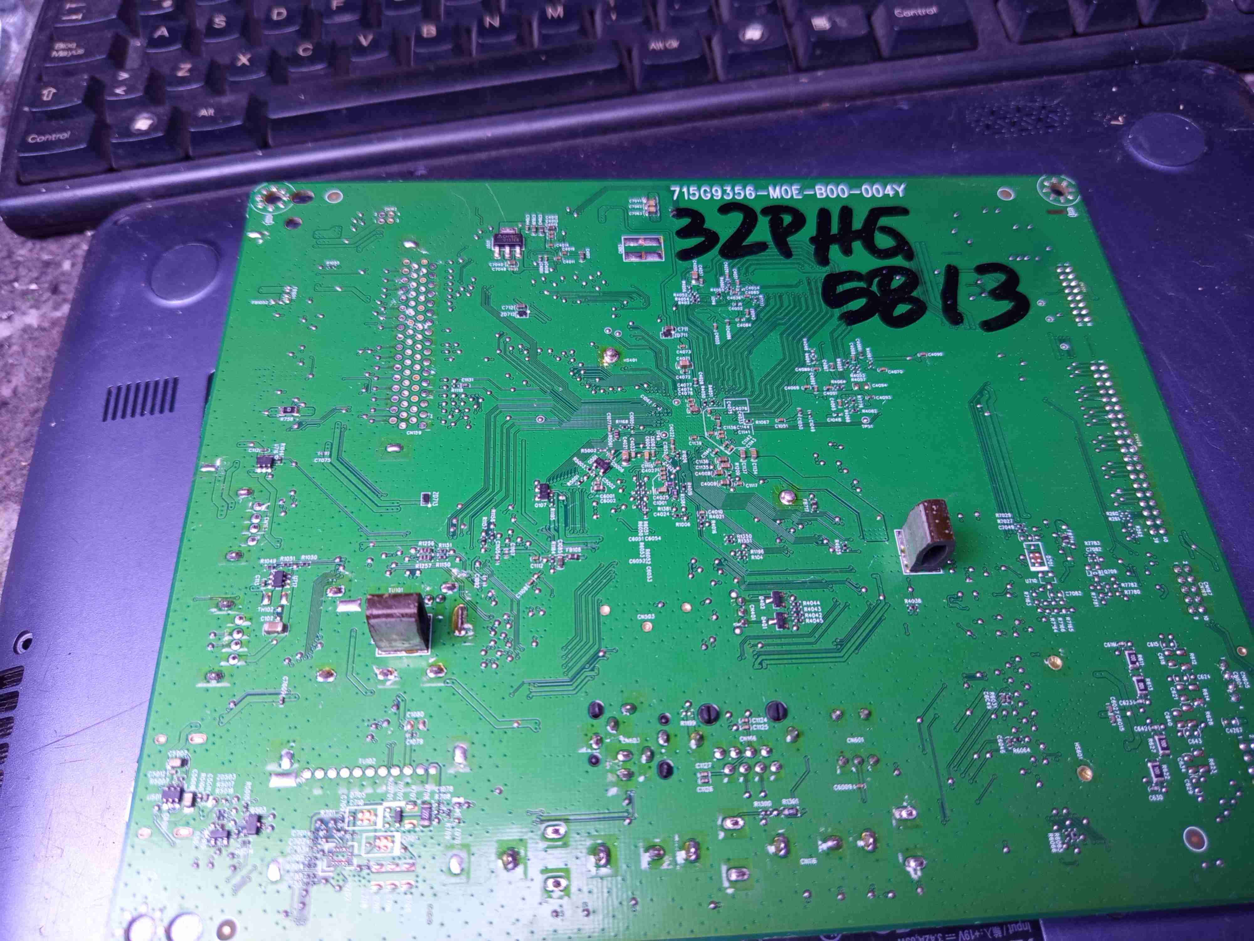 Mainboard para televisor Philips modelo 32PHG5813 - miniatura 5