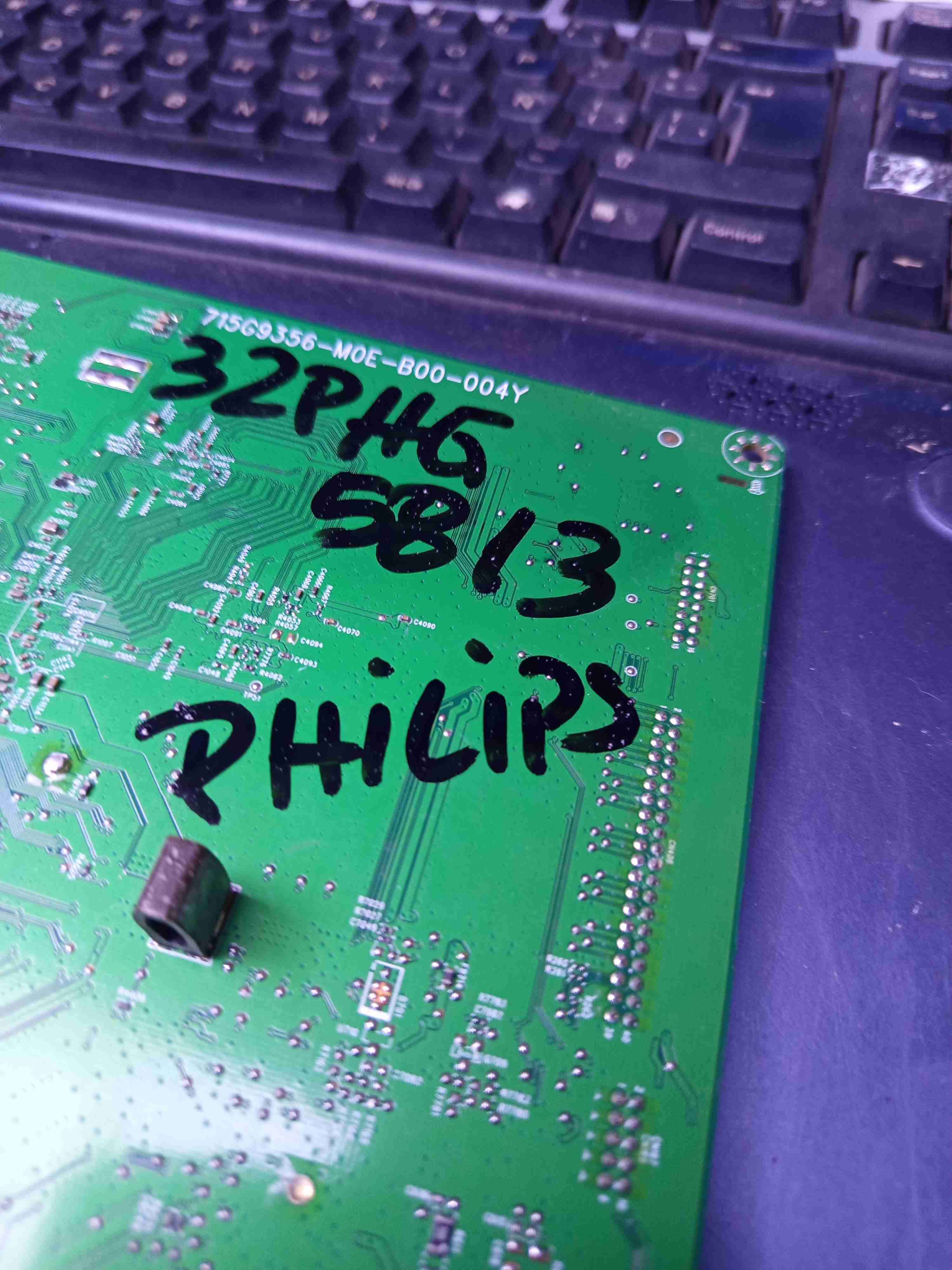 Mainboard para televisor Philips modelo 32PHG5813 - miniatura 6