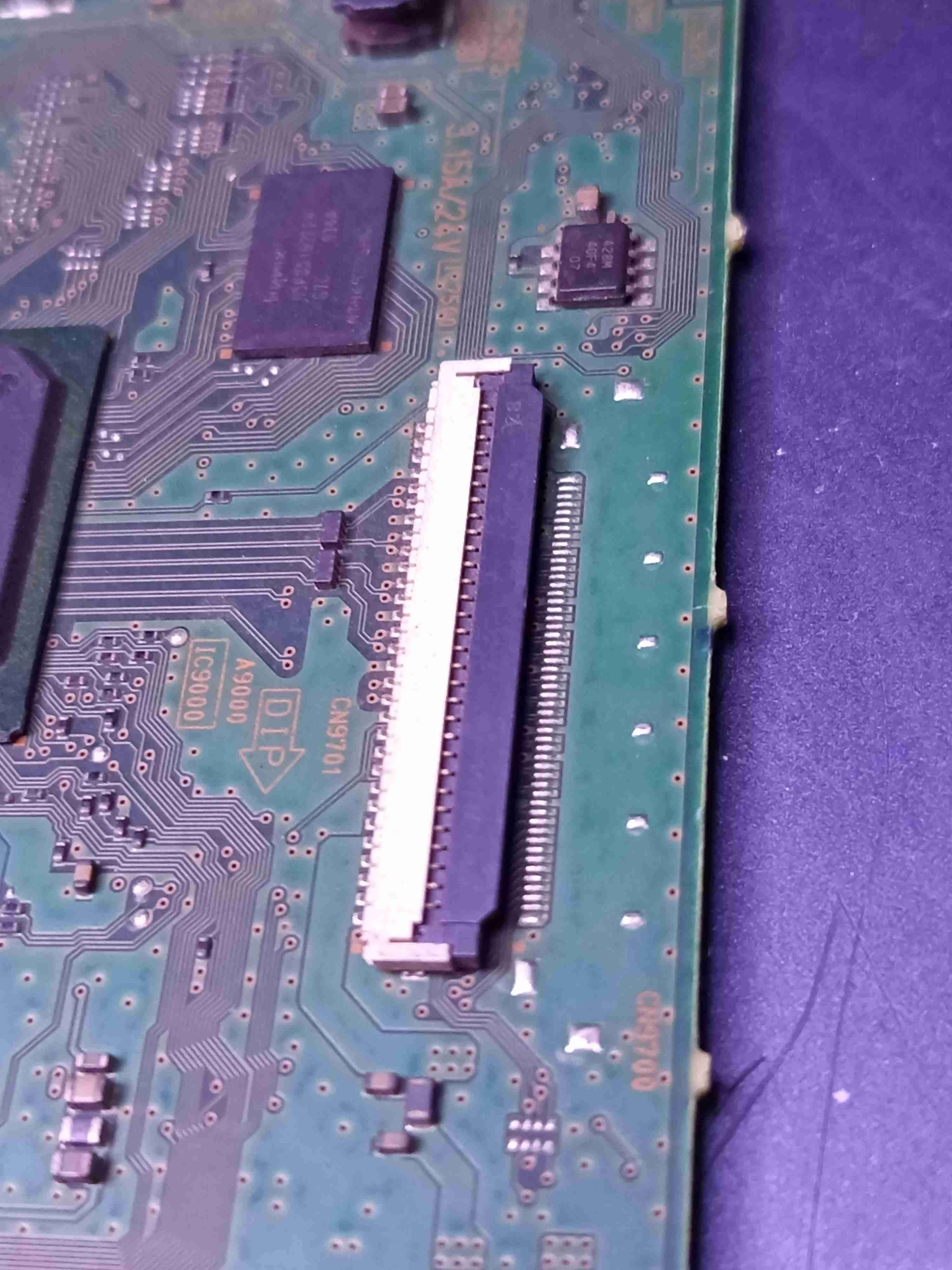 Mainboard para televisor Sony modelo 32BX300 - miniatura 3