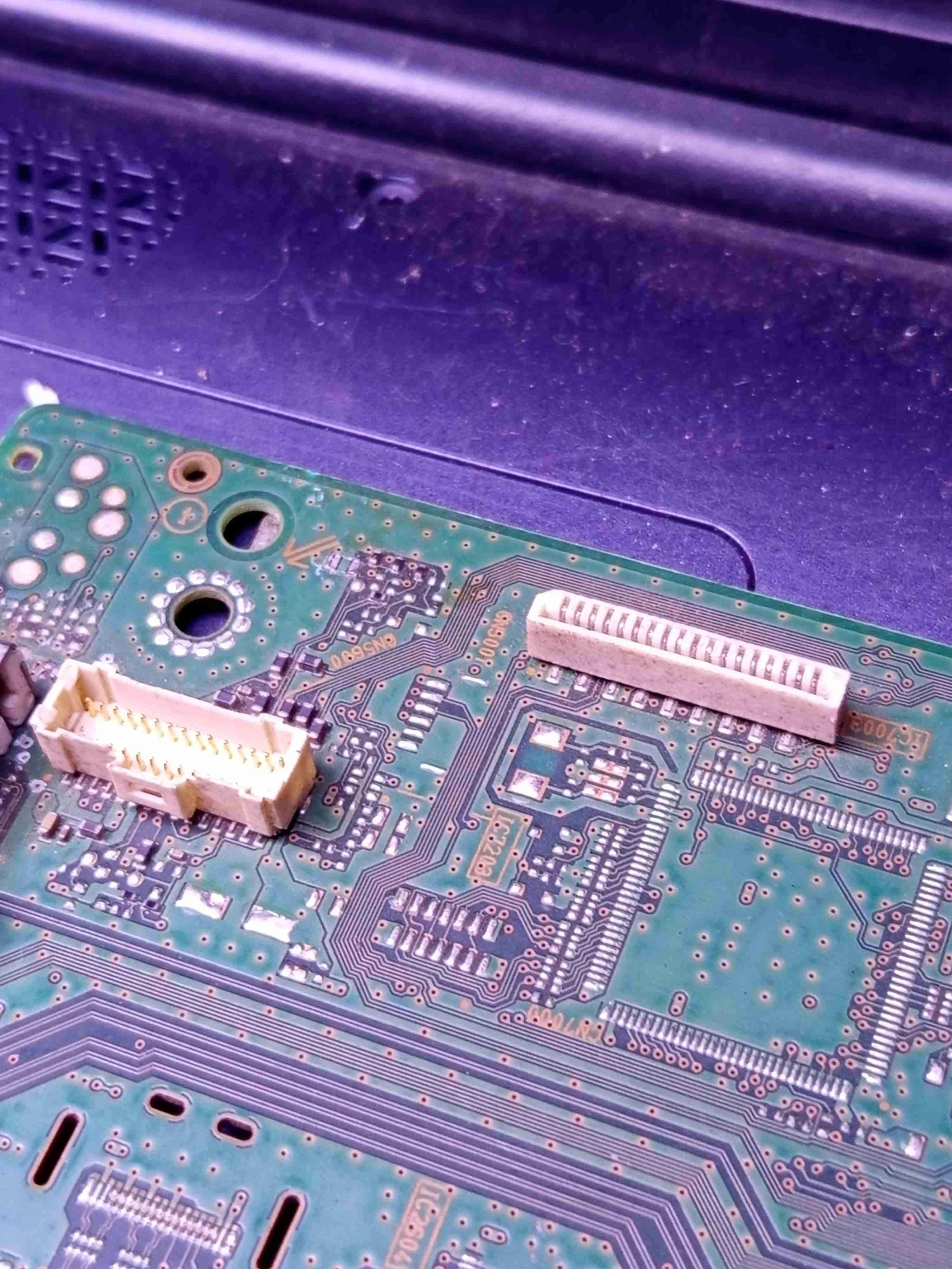 Mainboard para televisor Sony modelo 32BX300 - miniatura 4