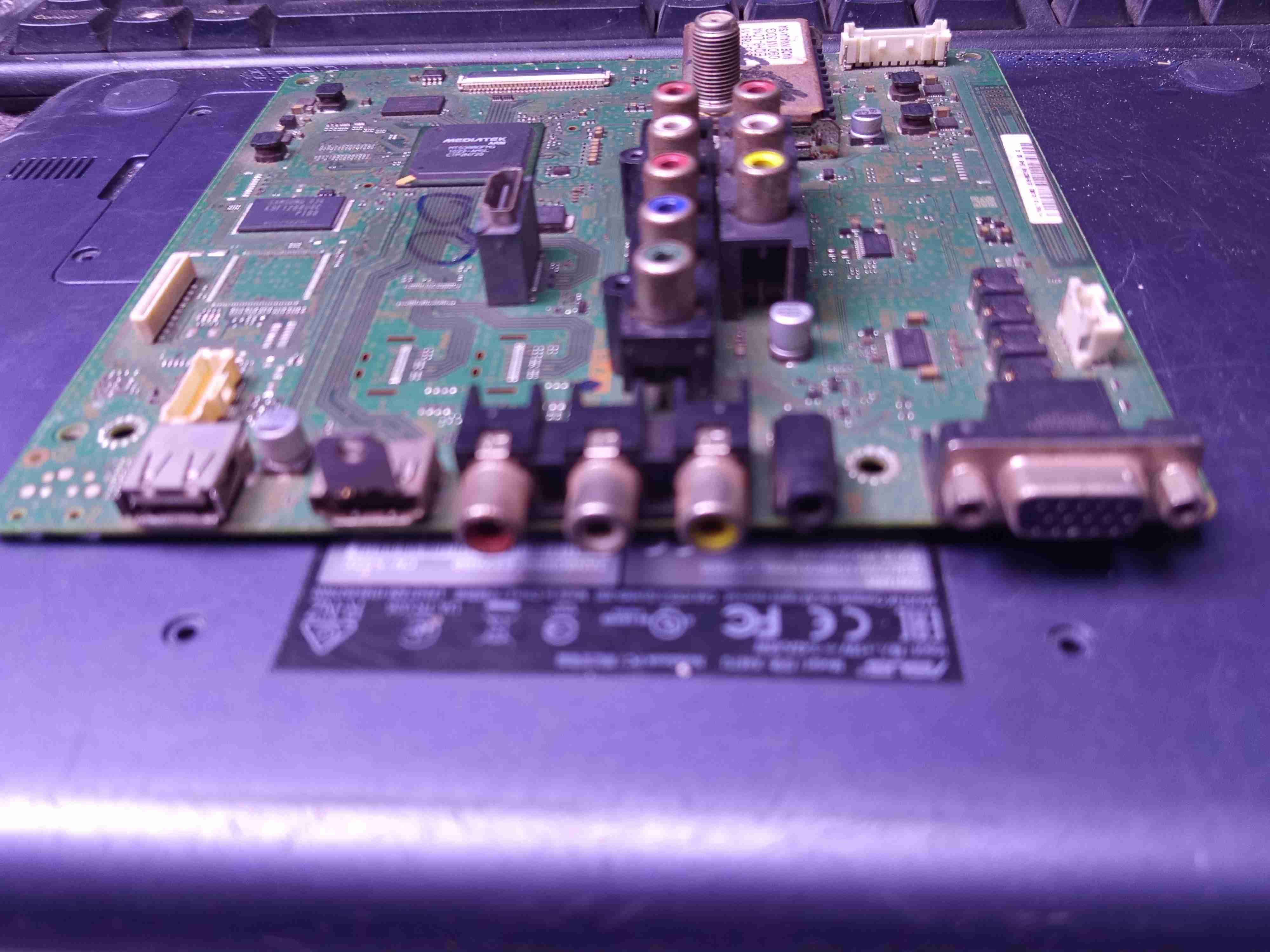 Mainboard para televisor Sony modelo 32BX300 - miniatura 5