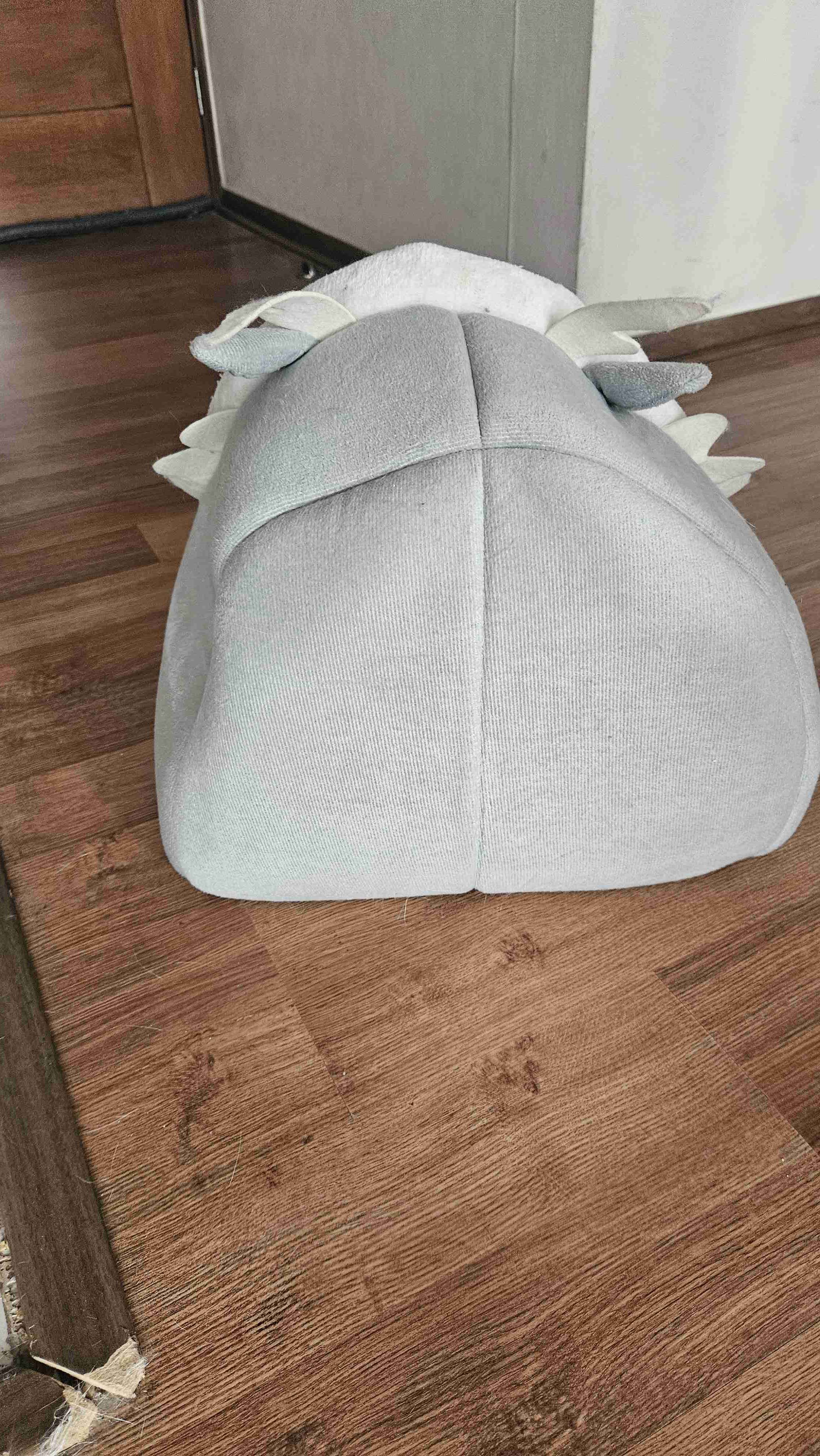 Cama para mascota de tiburón - miniatura 2