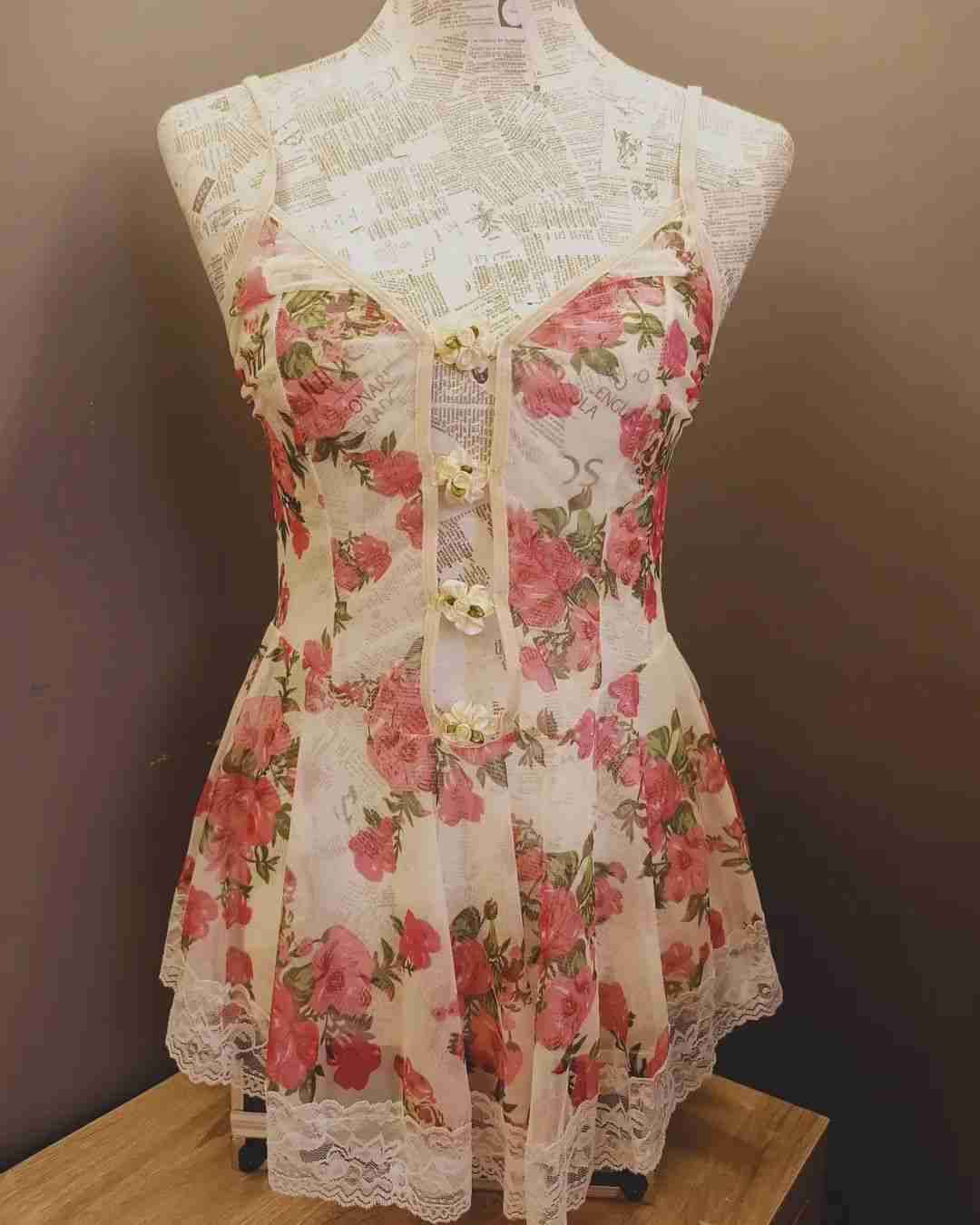 Baby doll floral con encaje - miniatura 3