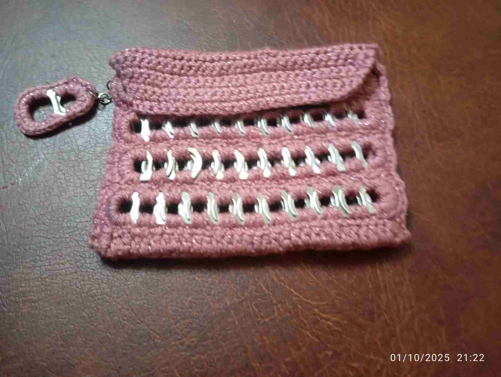 Monedero tejido con anillas - miniatura 2