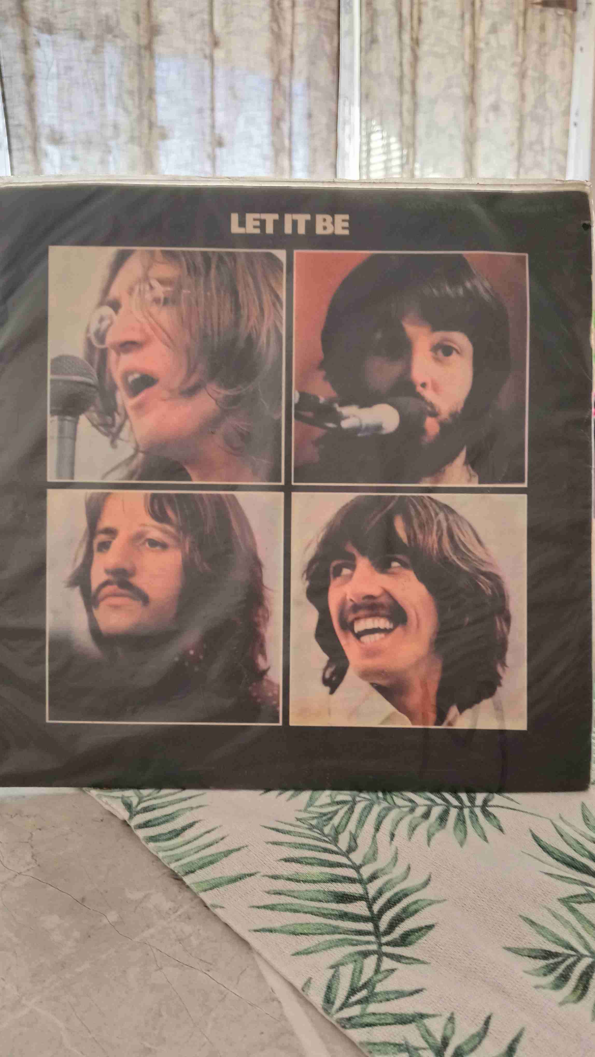 Vinilo LP 'Let It Be' de The Beatles - miniatura 3