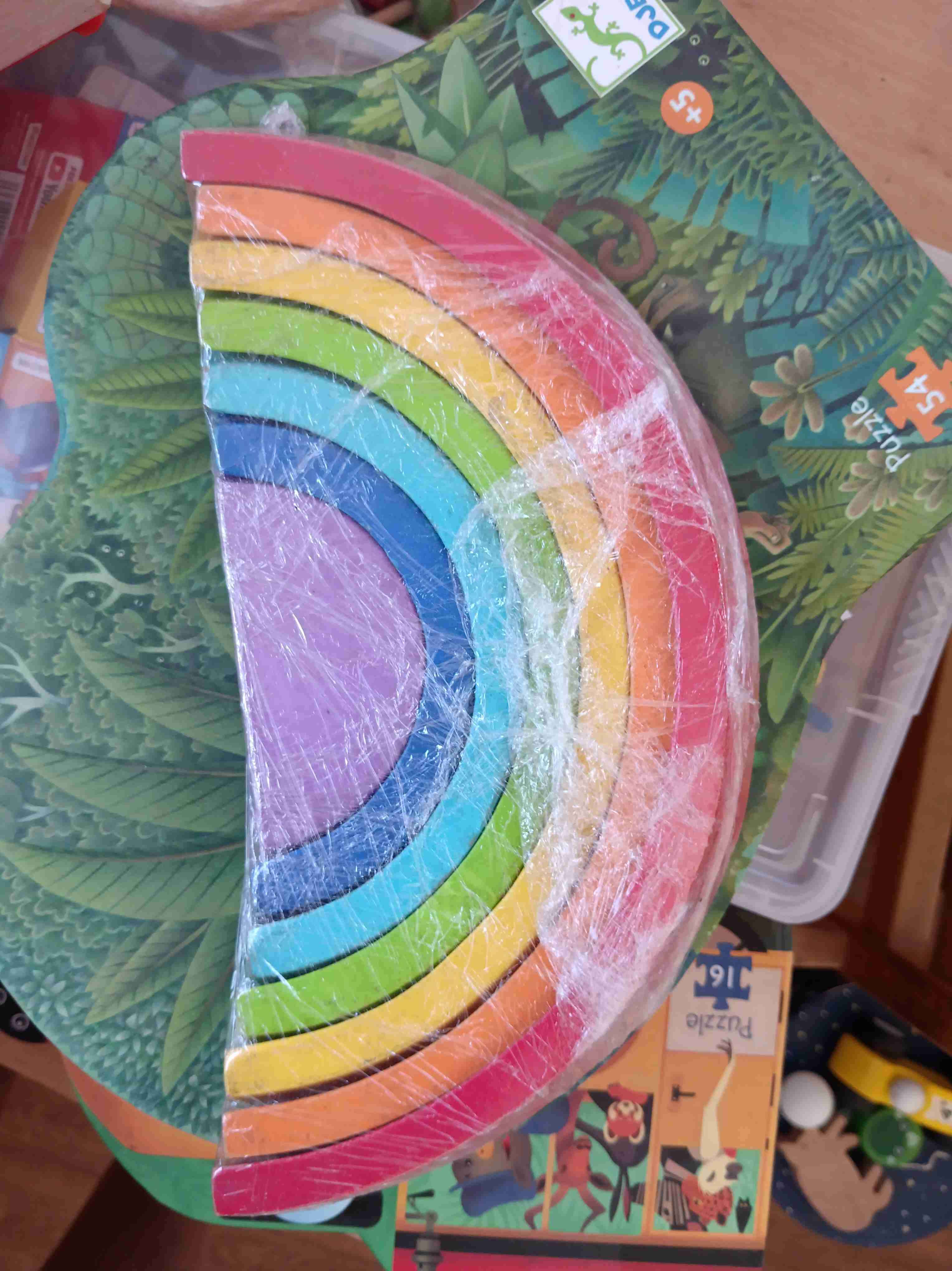 Puzzle arcoíris de madera