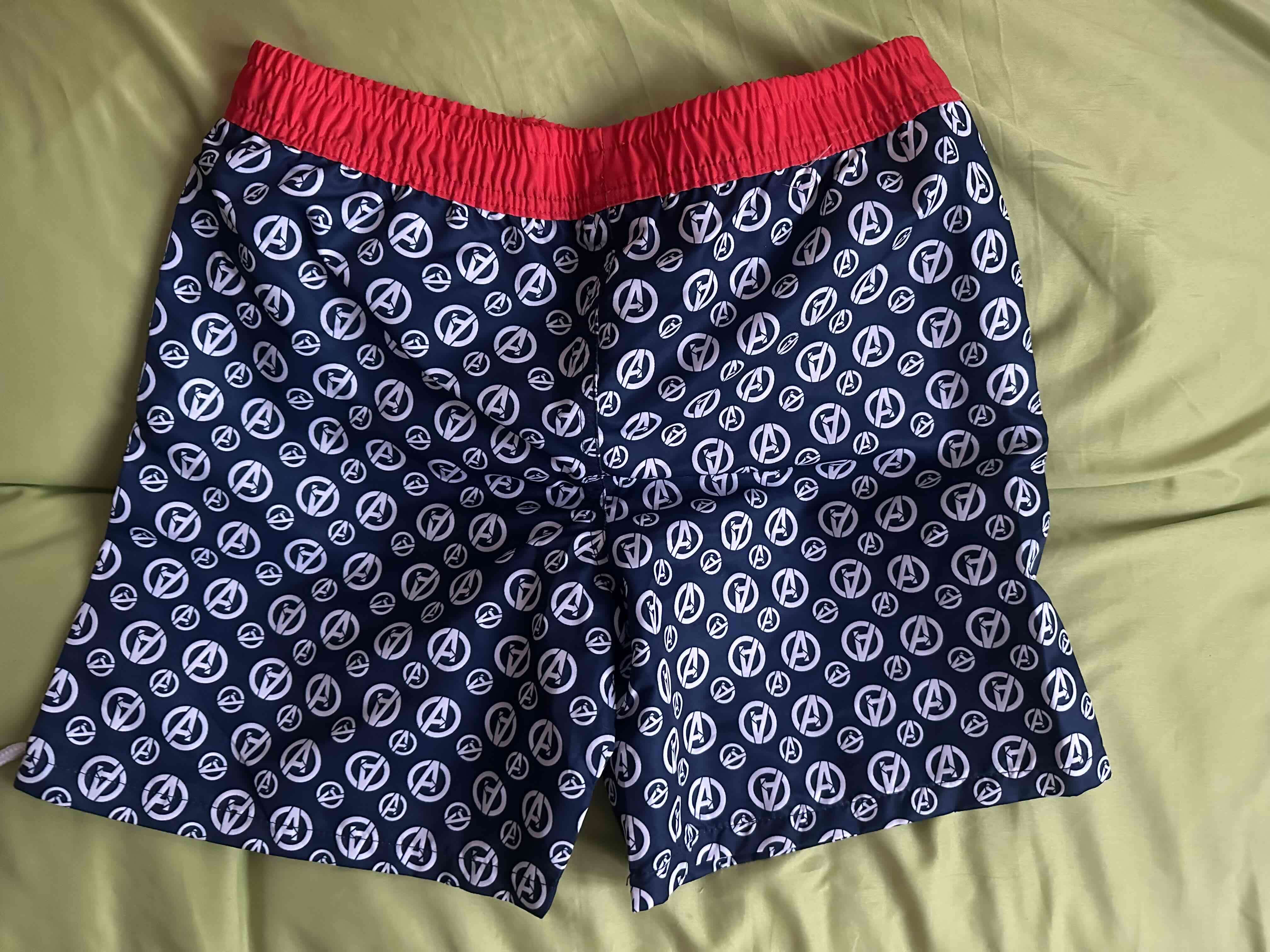 Short de baño Capitán América talla 14 - miniatura 3
