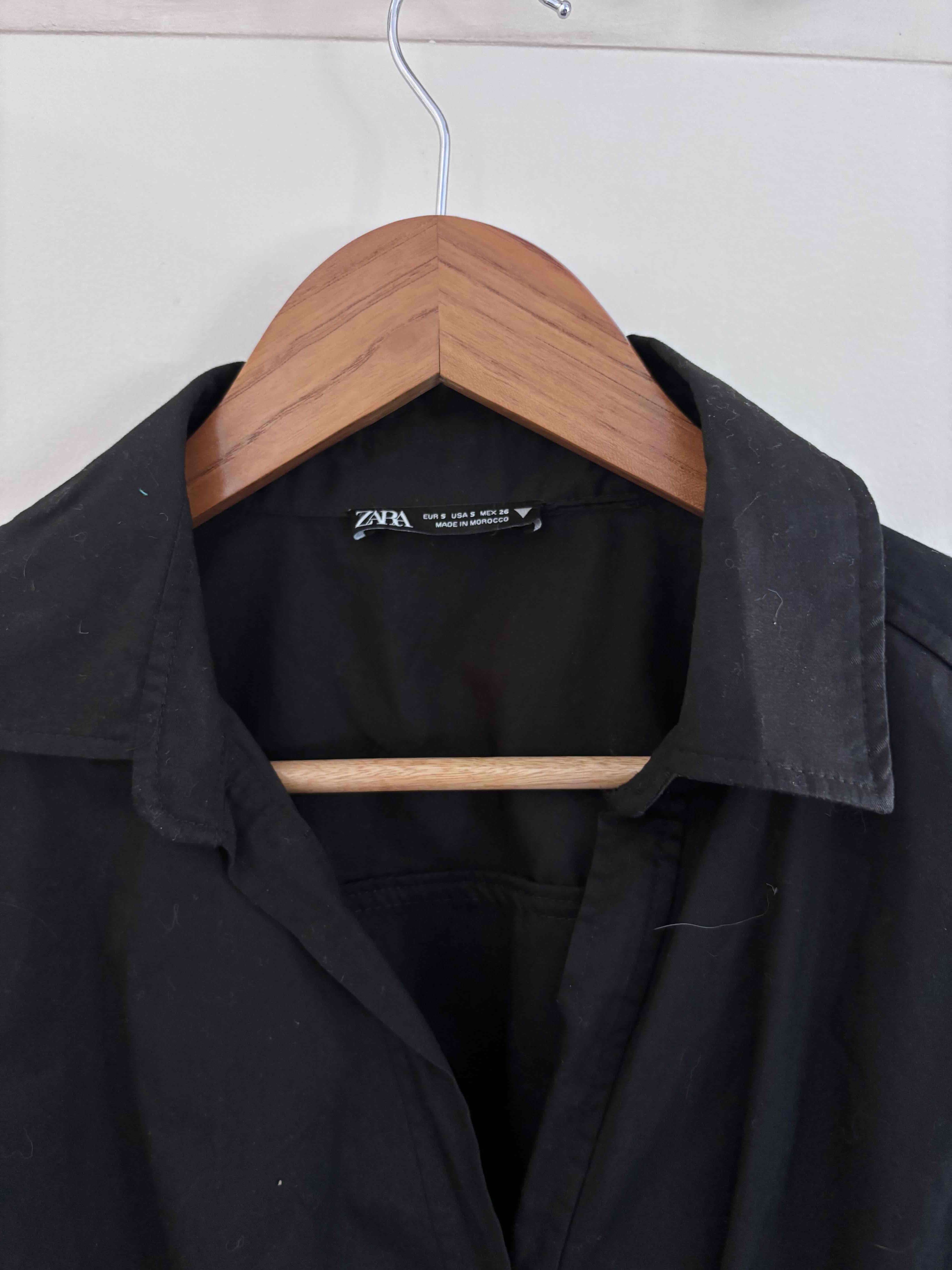 Blusa negra corta elegante Zara - miniatura 4