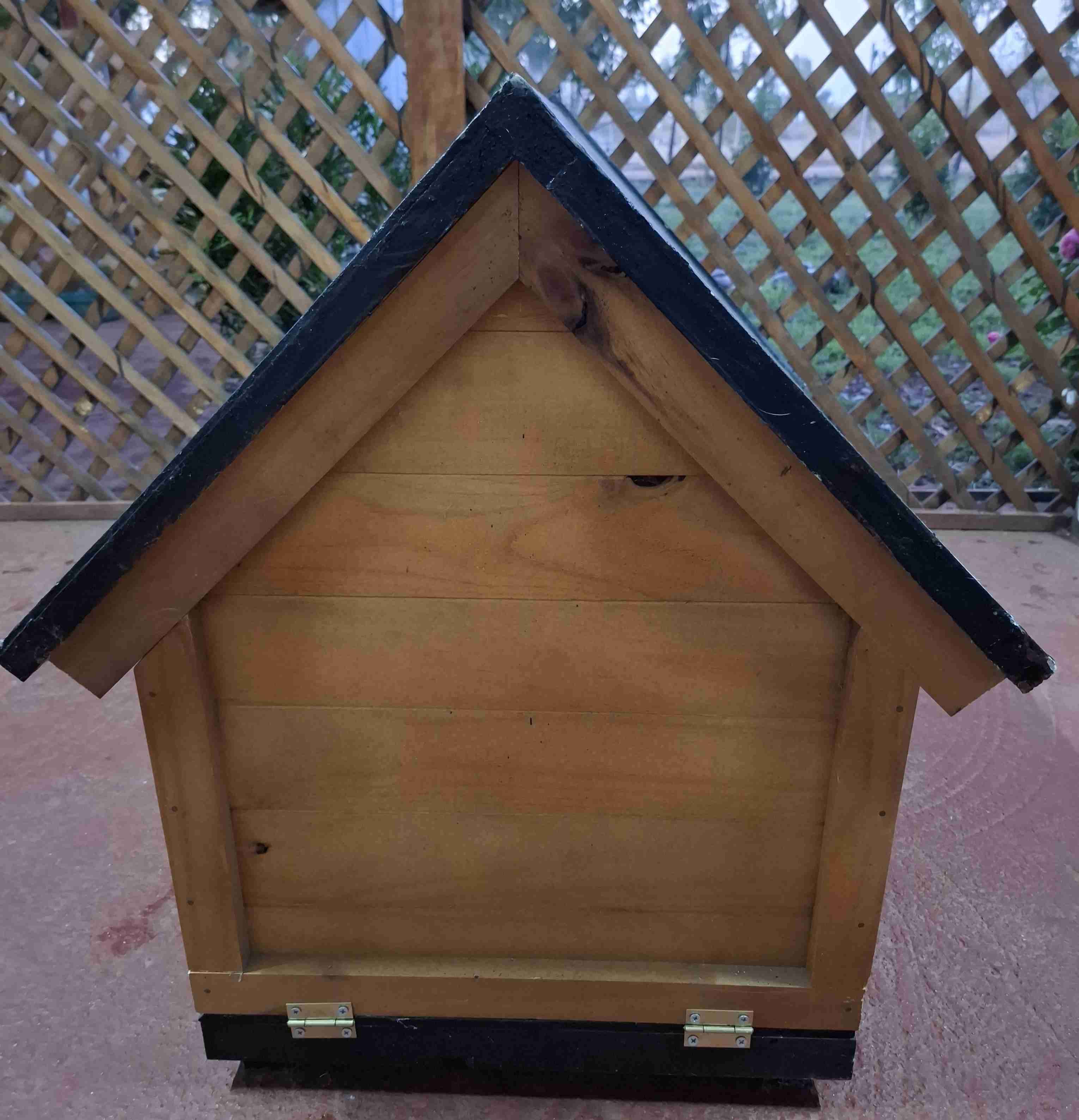 Casa de perro de madera - miniatura 6