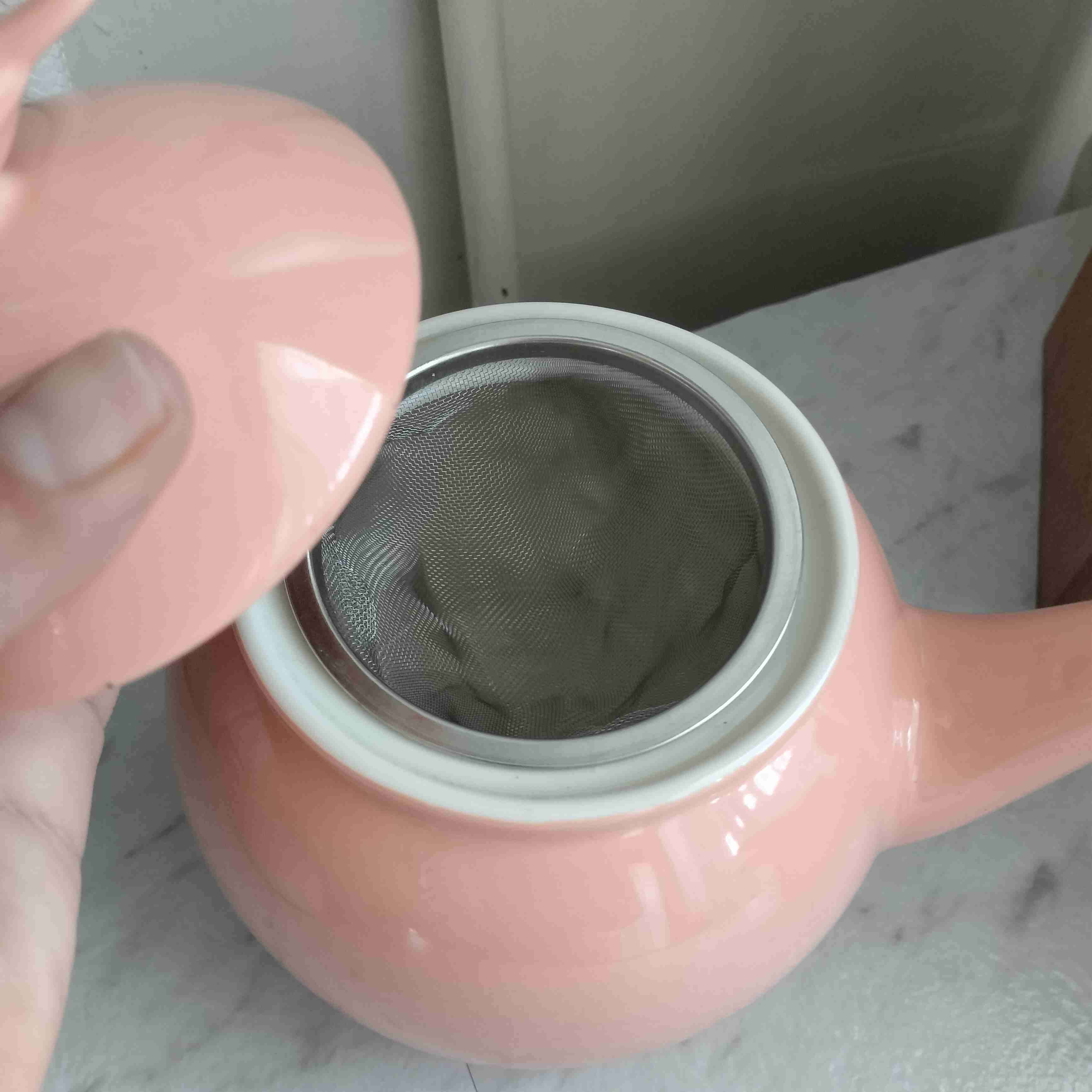 Tetera de cerámica rosada - miniatura 2