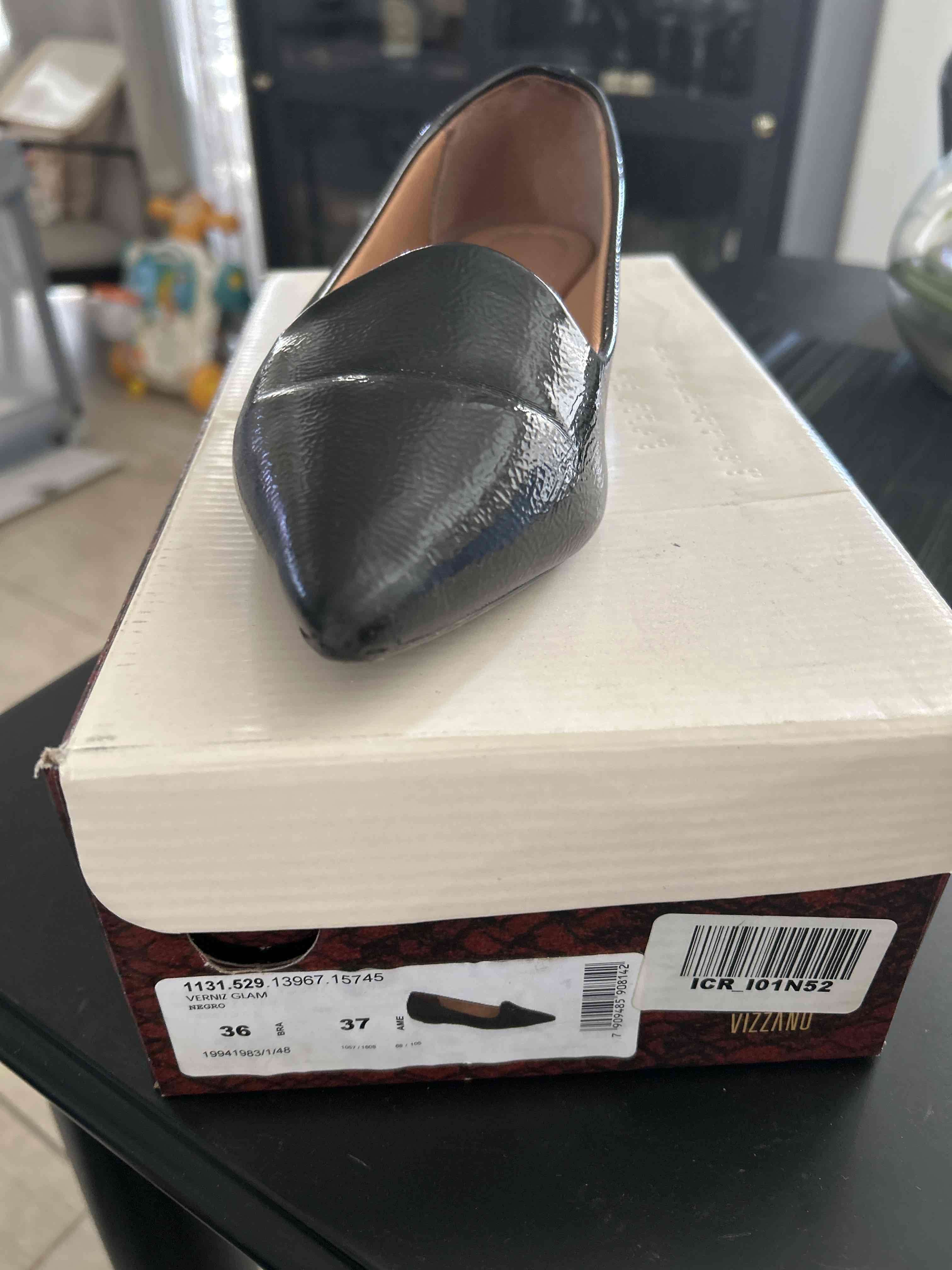 Zapatos planos negros Vizzano