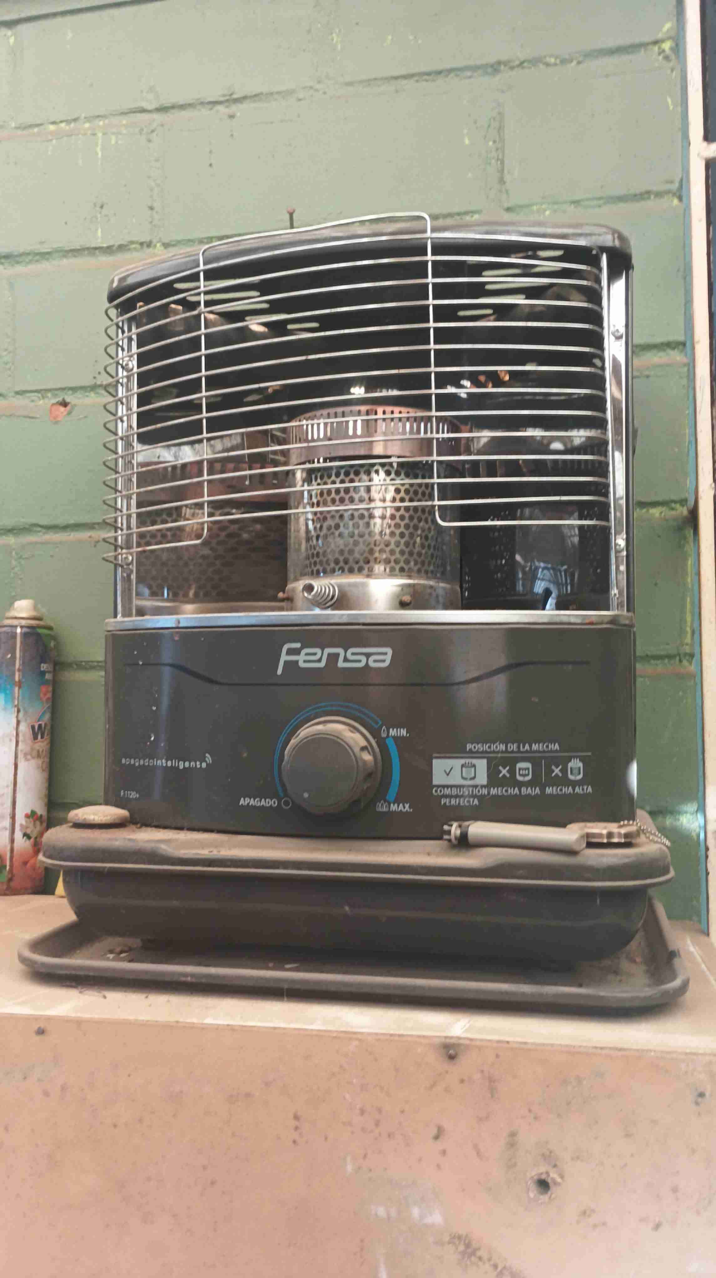 Calefactor a parafina Fensa