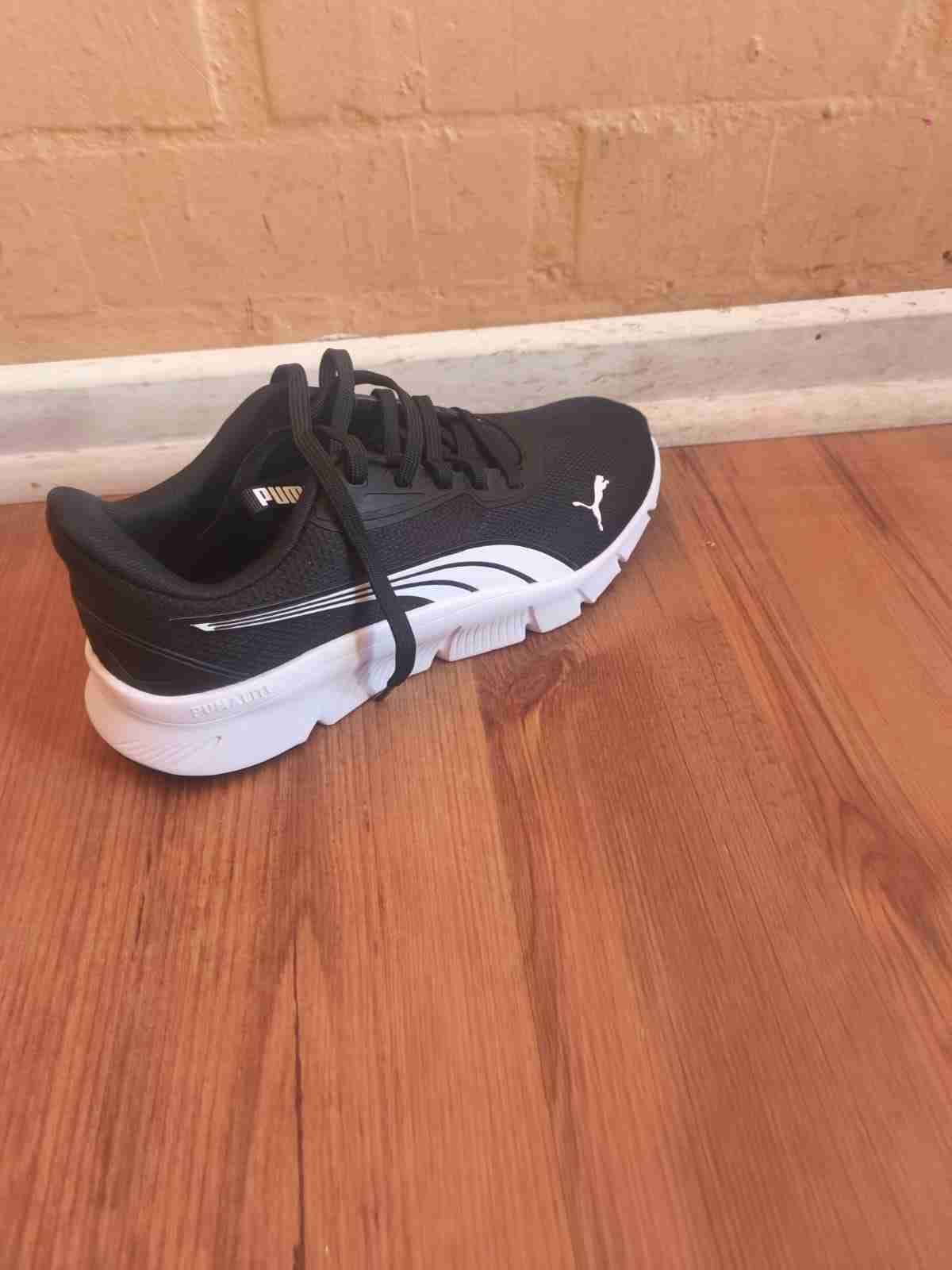 Zapatilla Pluma sin uso con caja - miniatura 3