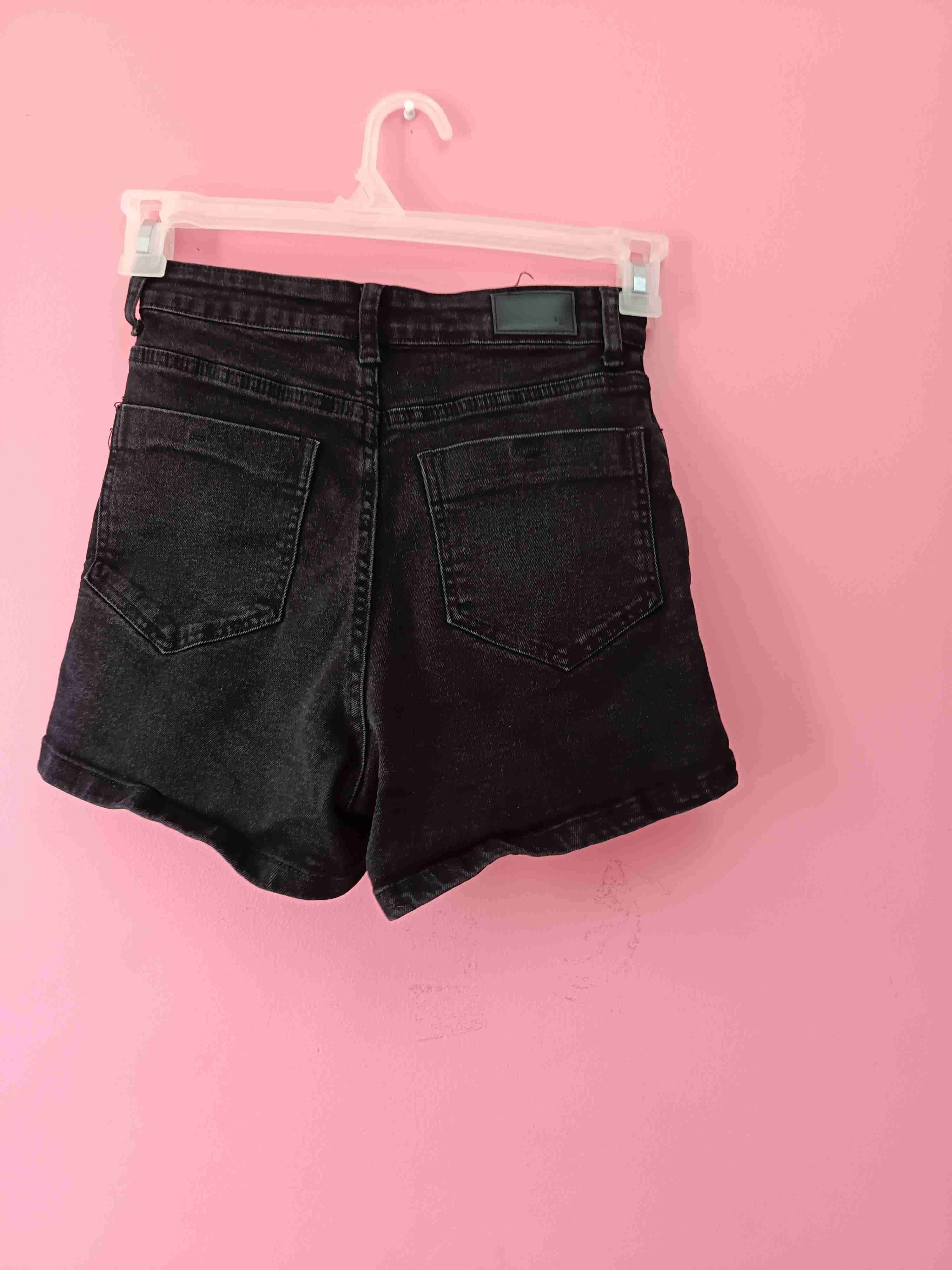 Shorts de mezclilla negros
