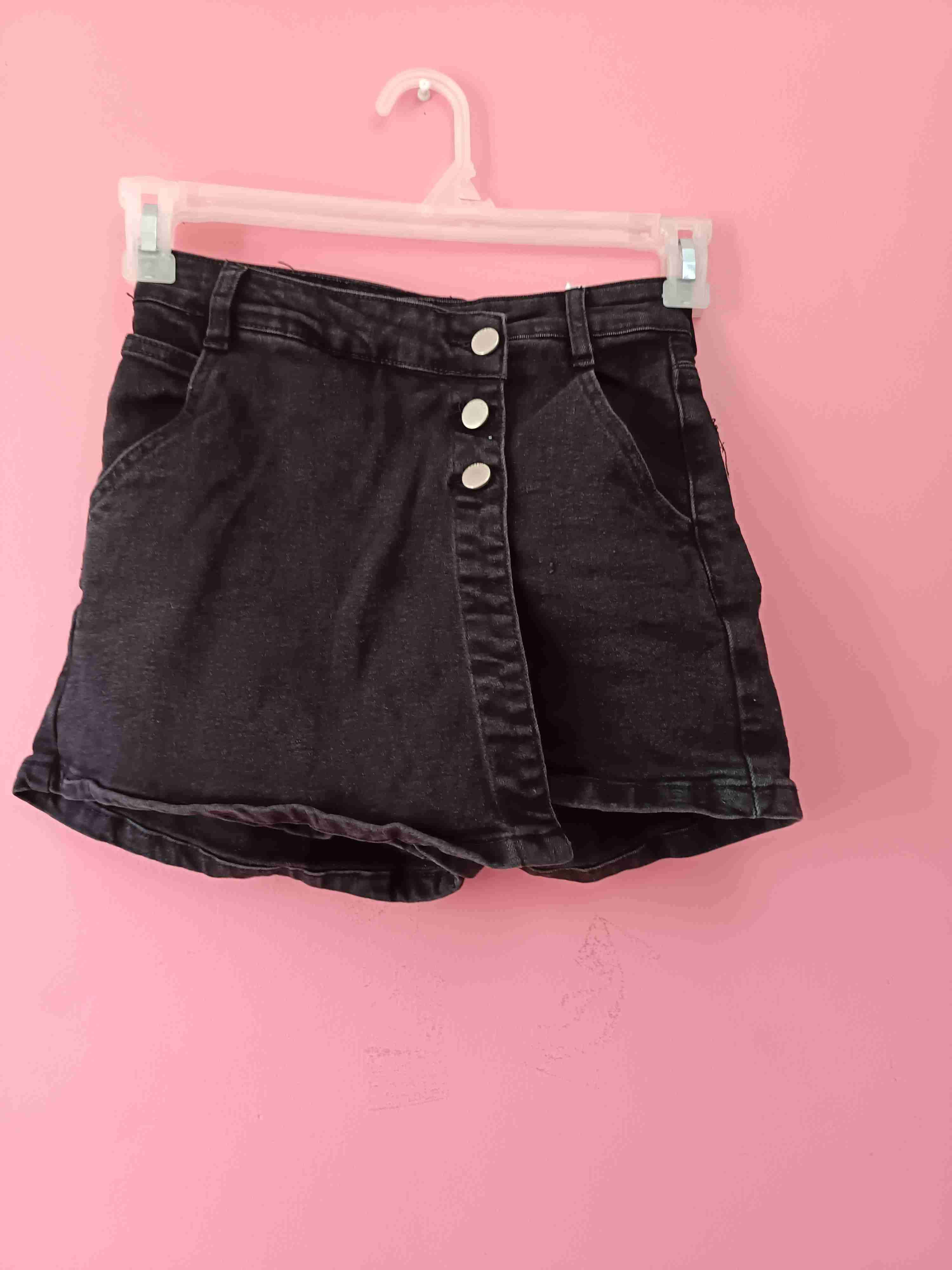 Shorts de mezclilla negros - miniatura 3