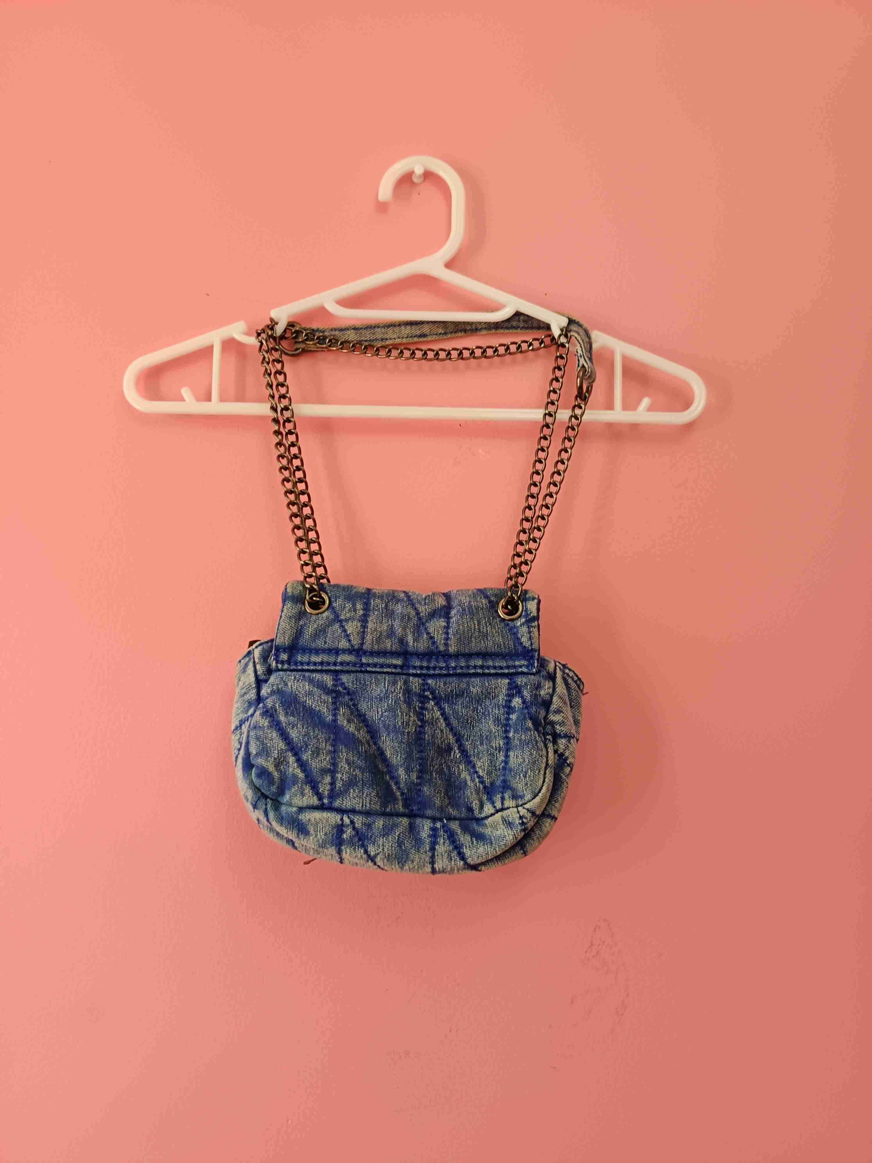 Cartera denim con cadena - miniatura 2