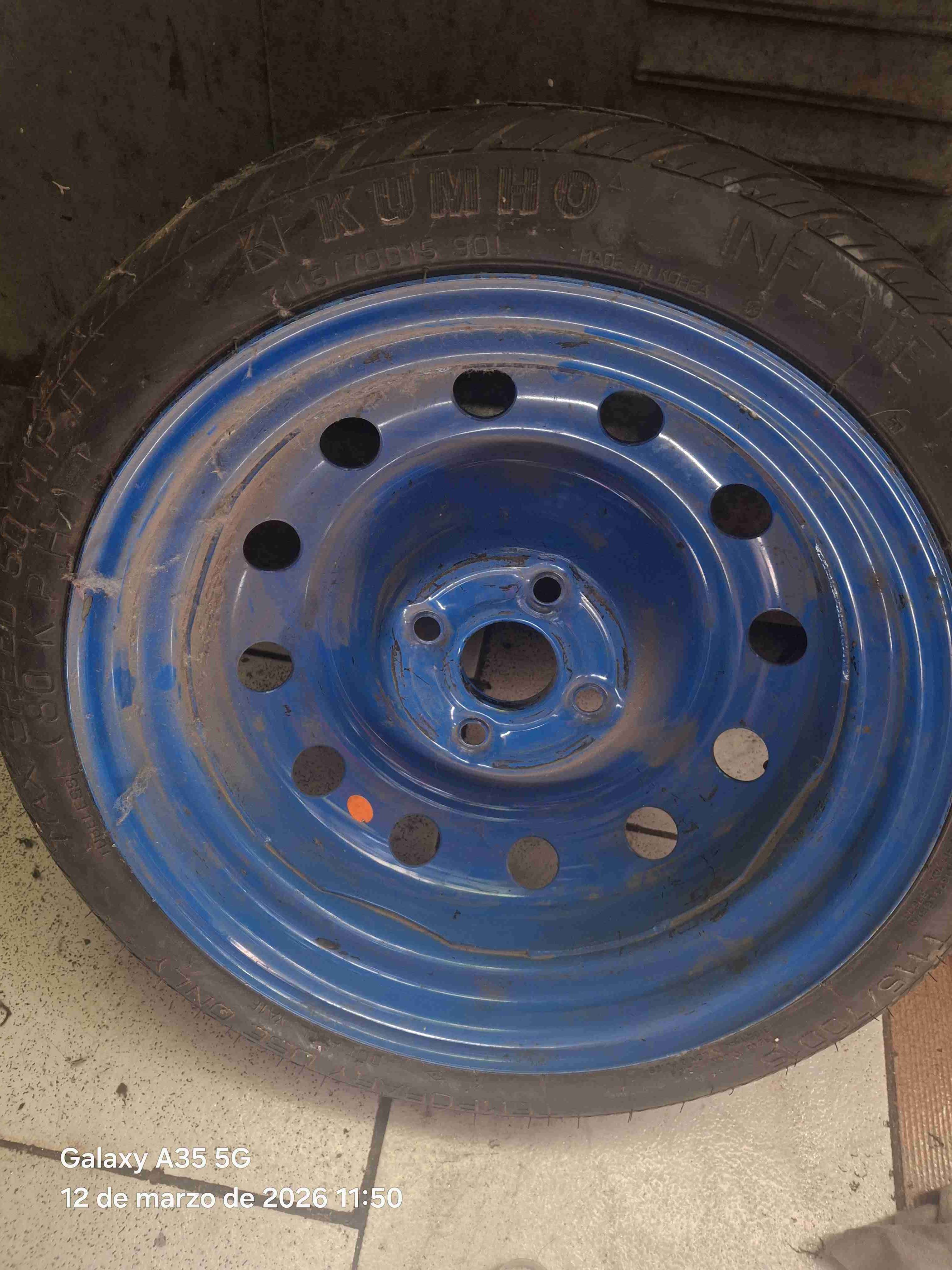 Repuesto de rueda compacta azul - miniatura 2