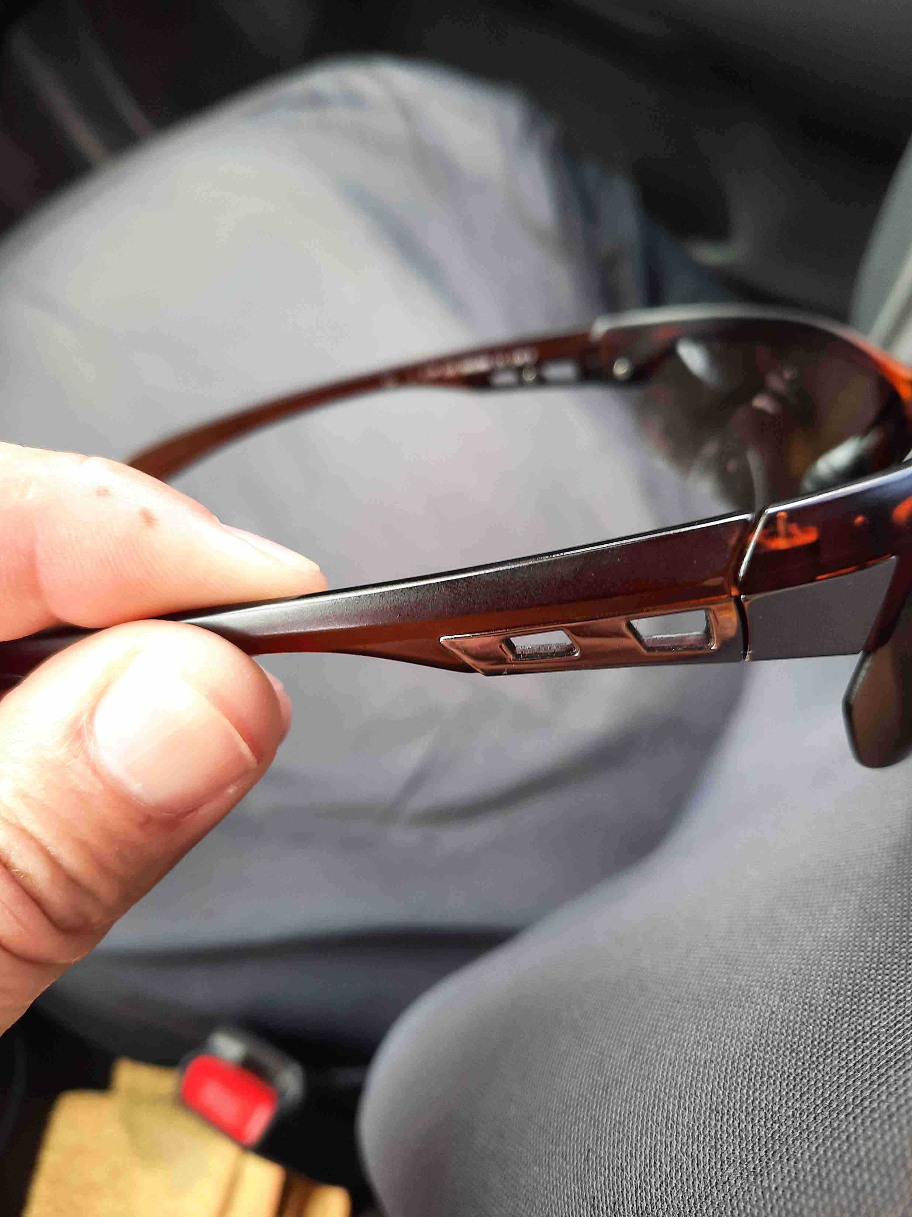 Gafas de sol deportivas marrones - miniatura 2