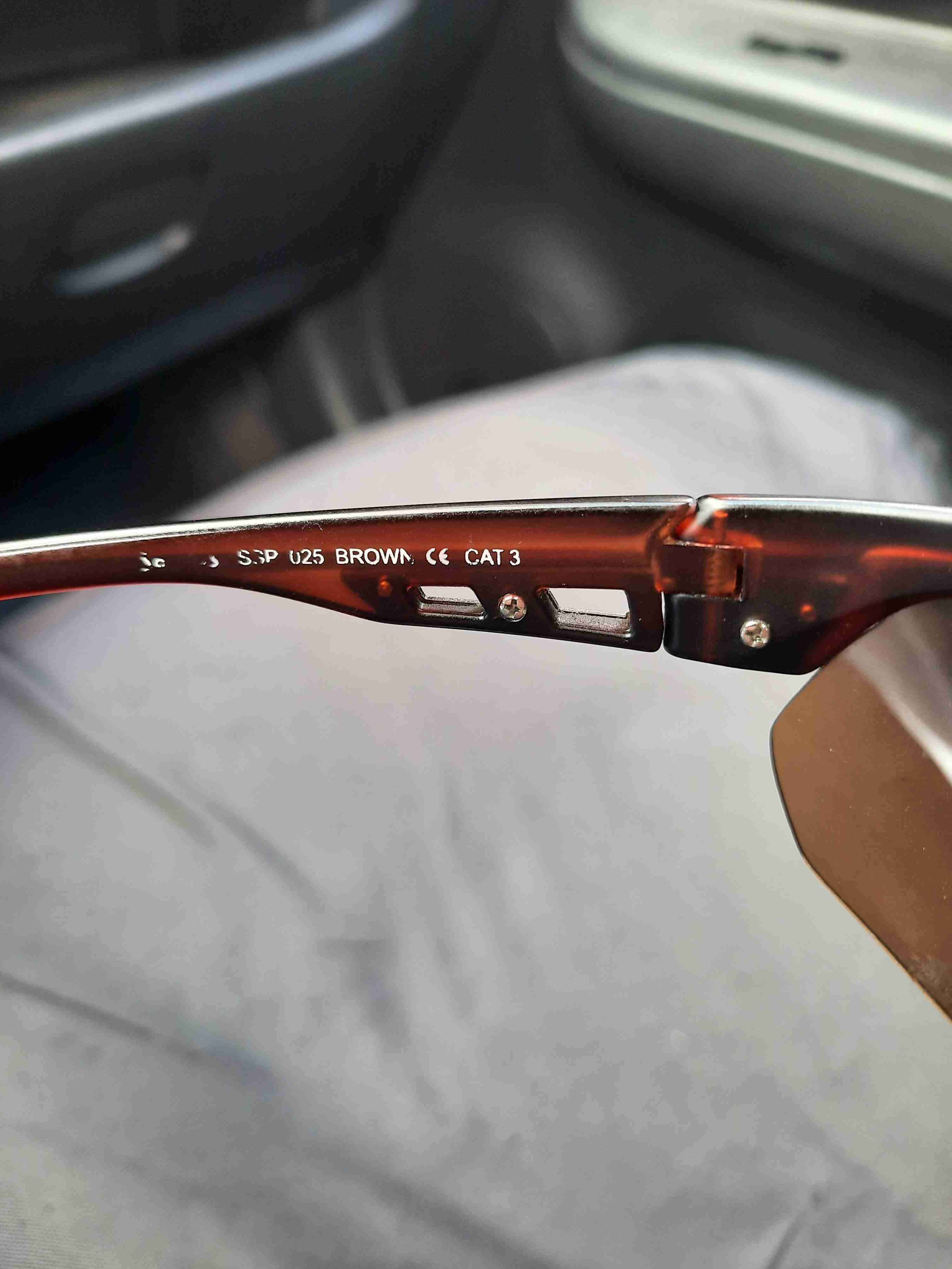 Gafas de sol deportivas marrones - miniatura 3