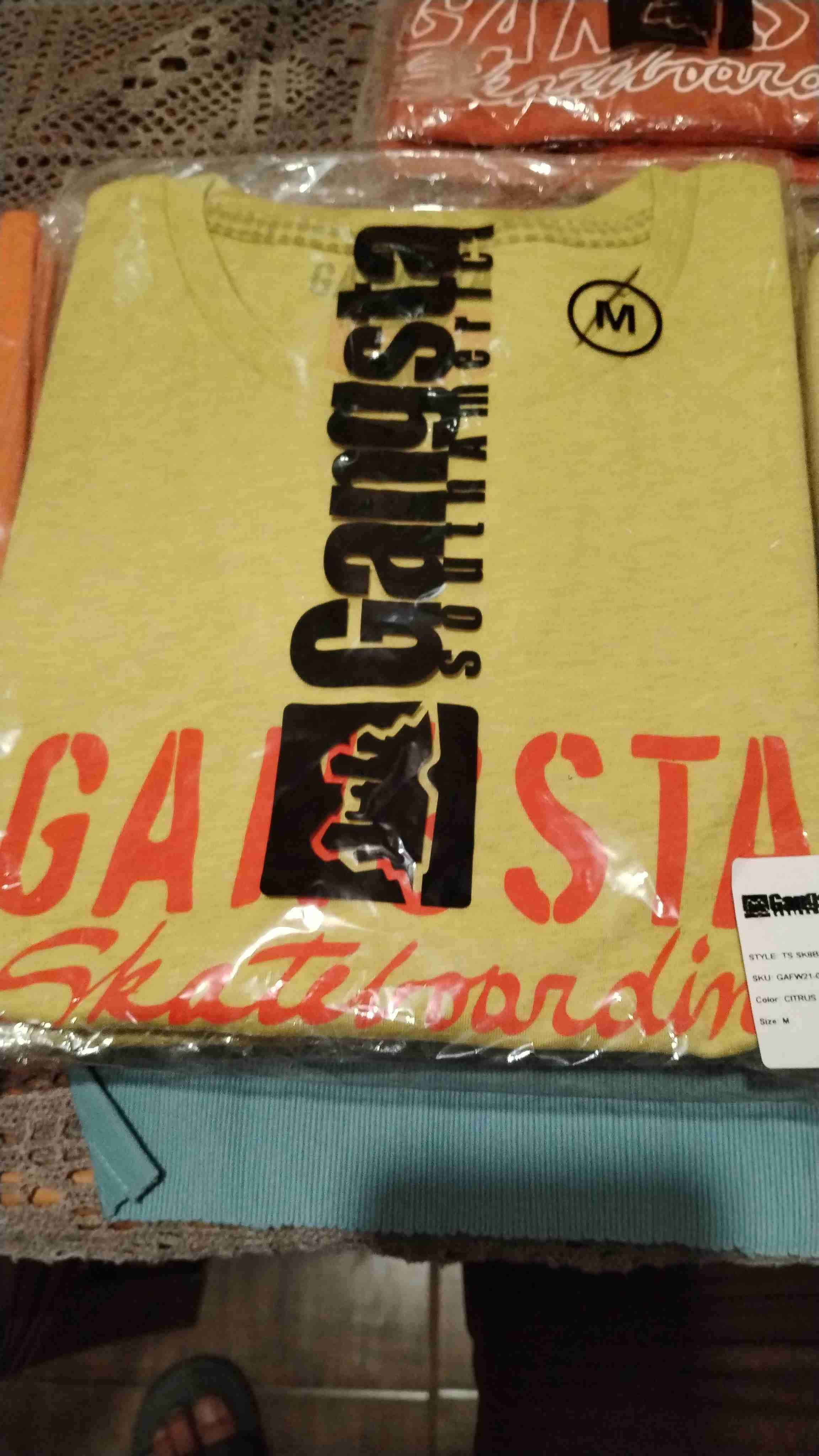 Polera naranja con diseño Gangsta - miniatura 5