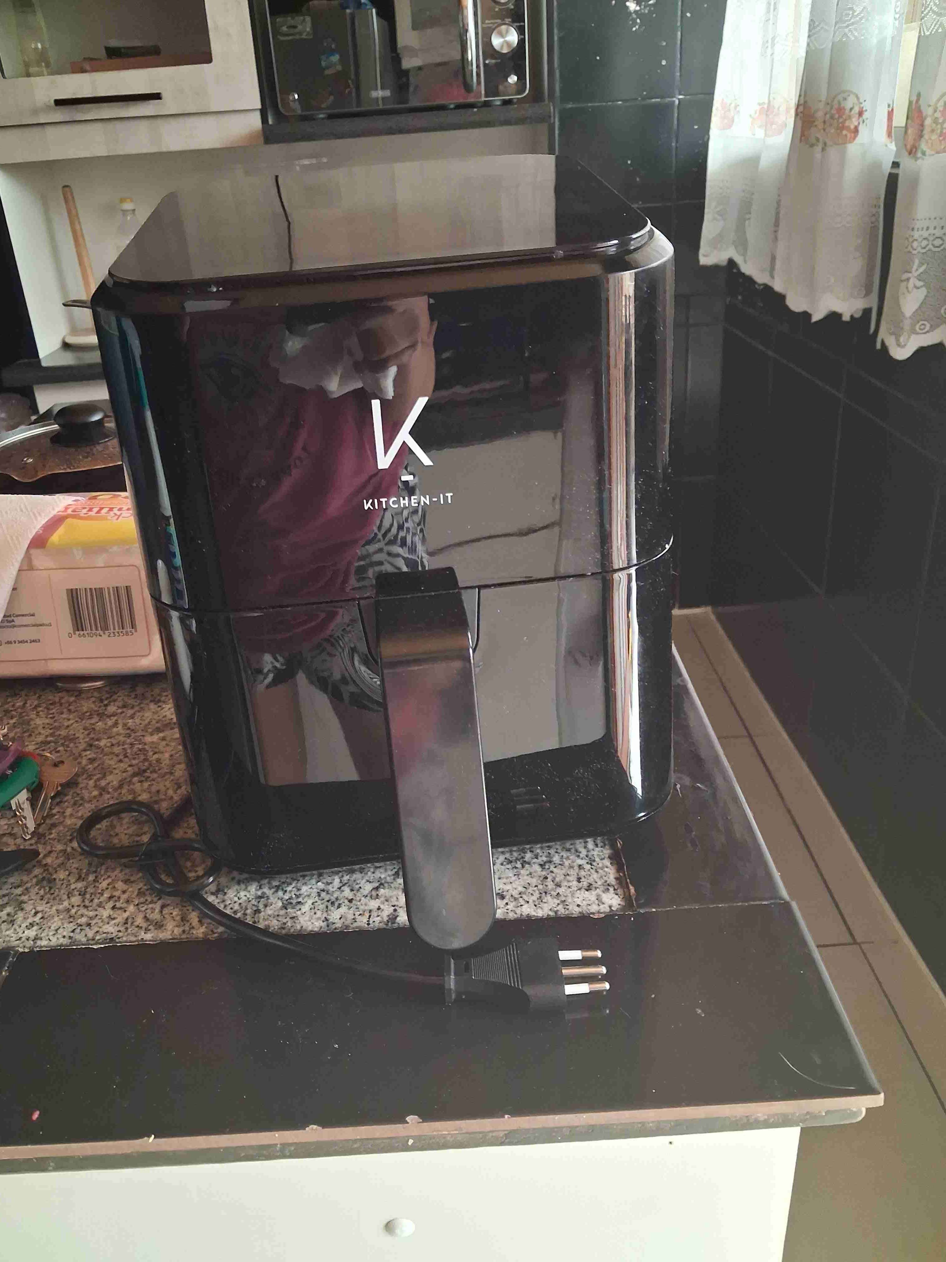 Freidora de aire negra - miniatura 3