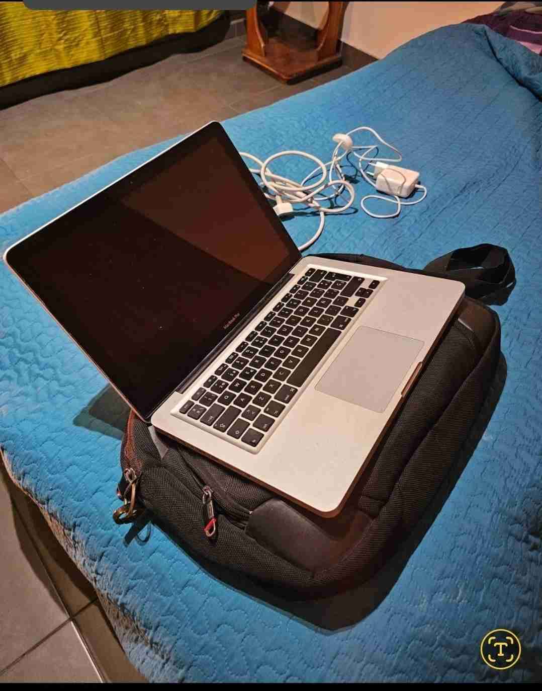 MacBook Pro 15 pulgadas usado - miniatura 3